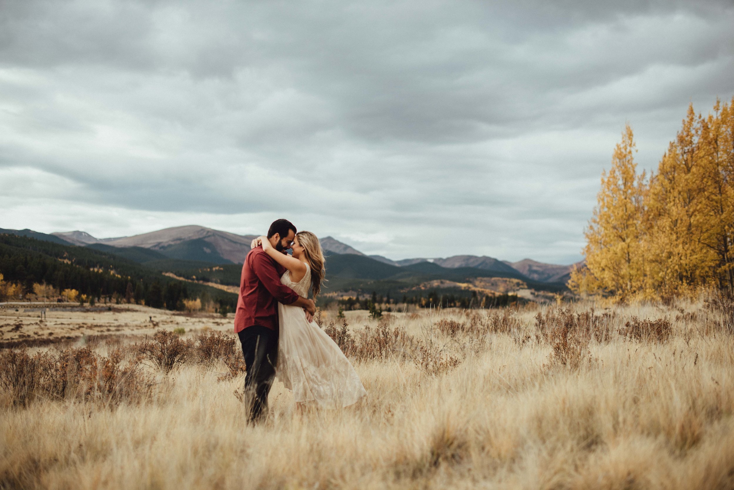  kenosha pass engagement session, colorado engagement photos, Hiking Engagement Session, colorado engagement, colorado engagement photographer, places to take fall engagement photos in colorado, Kenosha pass Photographer, colorado Wedding, kenosha pa