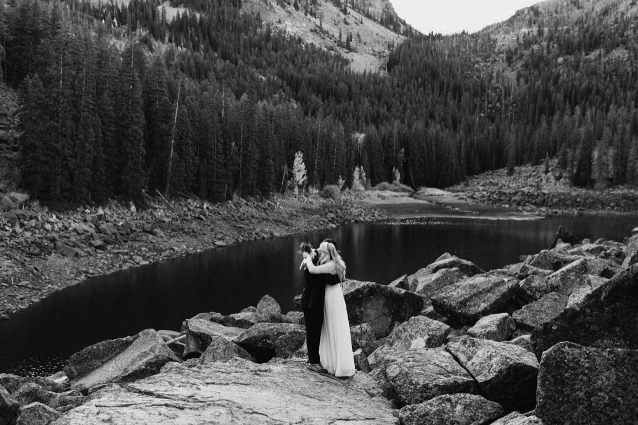  Colorado Elopement Photographer, Colorado Elopement Ideas, Colorado Mountain Elopement, Aspen Elopement Photographer, Maroon Bells Elopement, Independence Pass Elopement, Denver Elopement Photographer, Boulder Elopement Photographer, Adventure Elope