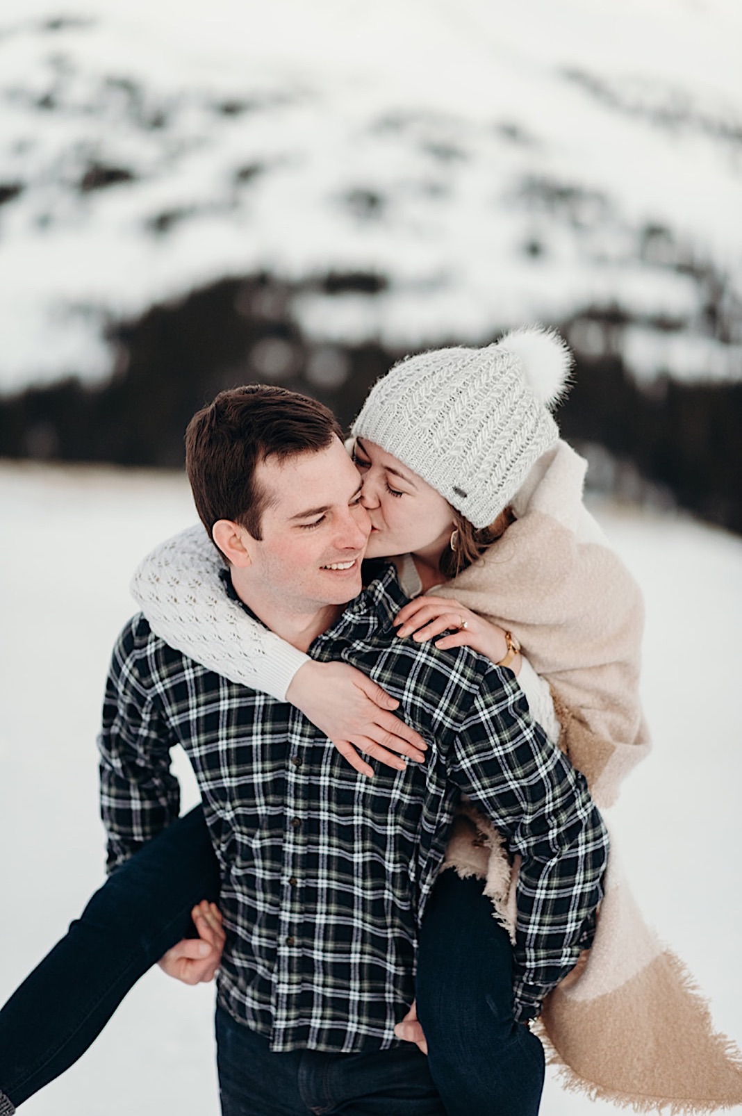  loveland pass engagement session, colorado engagement photos, Hiking Engagement Session, colorado elopement, colorado elopement photographer, places to elope colorado, Estes Park Photographer, Breckenridge Wedding, Sapphire Point Engagement, Adventu