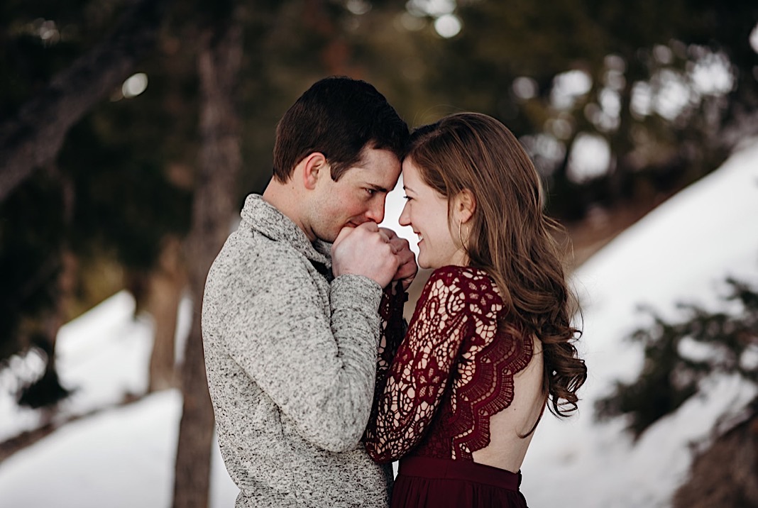  loveland pass engagement session, colorado engagement photos, Hiking Engagement Session, colorado elopement, colorado elopement photographer, places to elope colorado, Estes Park Photographer, Breckenridge Wedding, Sapphire Point Engagement, Adventu