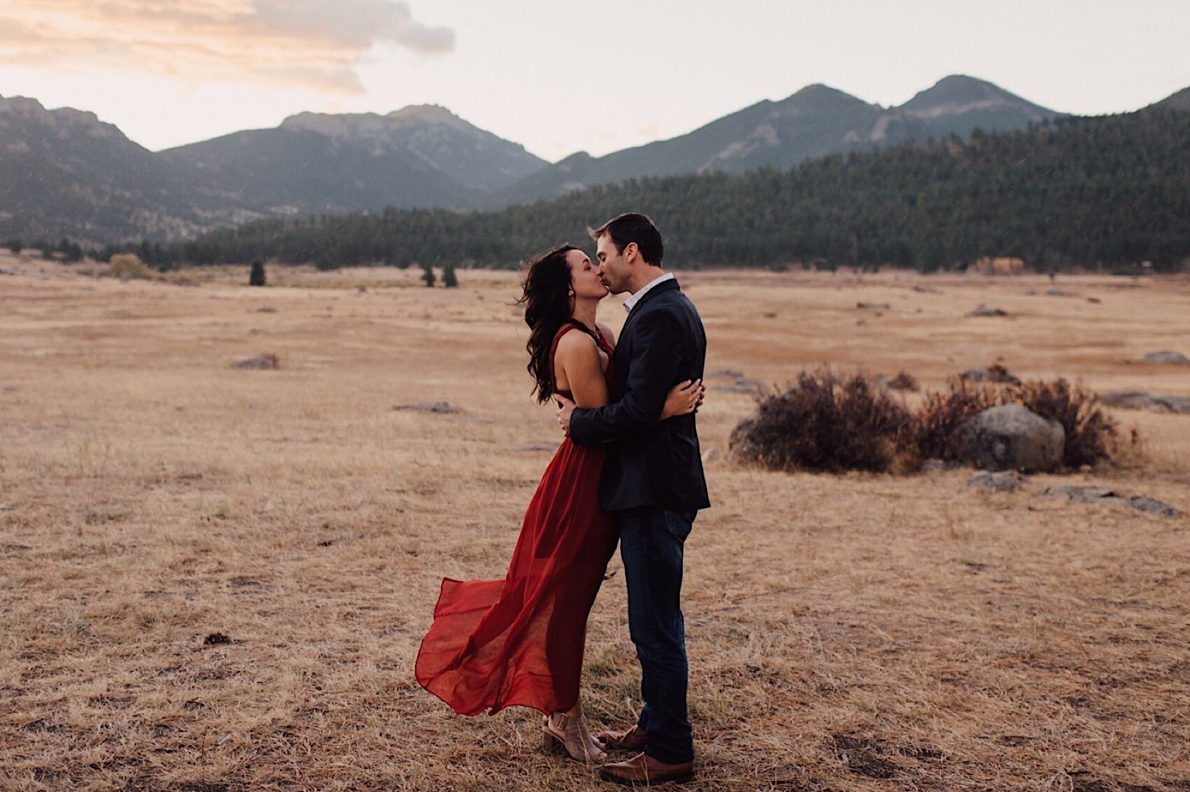  rmnp engagement session, colorado engagement photos, Hiking Engagement Session, colorado elopement, colorado elopement photographer, places to elope colorado, 3M curve Photographer, colorado Wedding, rmnp Engagement, Adventure Engagement Session, ro