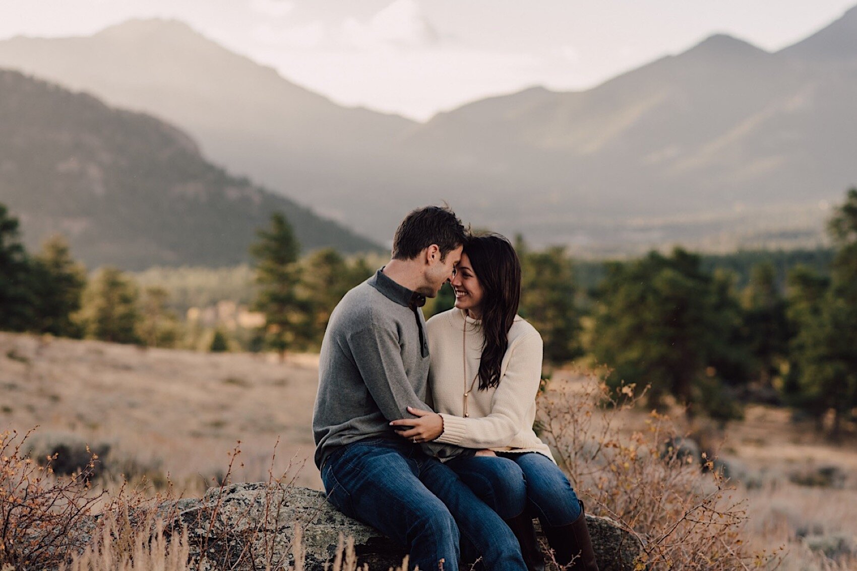  rmnp engagement session, colorado engagement photos, Hiking Engagement Session, colorado elopement, colorado elopement photographer, places to elope colorado, 3M curve Photographer, colorado Wedding, rmnp Engagement, Adventure Engagement Session, ro