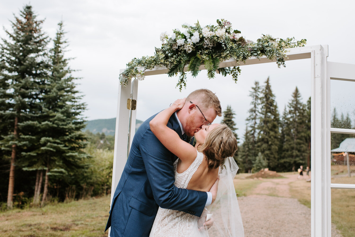  Mountain View Ranch, Mountain View Ranch Wedding, Colorado Wedding Photographer, Pine Colorado Wedding, Pine Wedding Photographer, Mountain Wedding Photographer, Colorado Mountain Wedding, Colorado Wedding Venue, Colorado destination wedding, rainy 