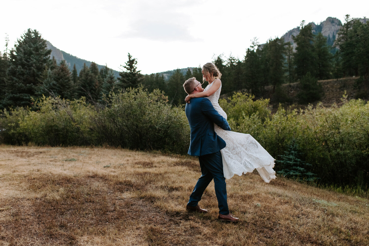  Mountain View Ranch, Mountain View Ranch Wedding, Colorado Wedding Photographer, Pine Colorado Wedding, Pine Wedding Photographer, Mountain Wedding Photographer, Colorado Mountain Wedding, Colorado Wedding Venue, Colorado destination wedding, rainy 