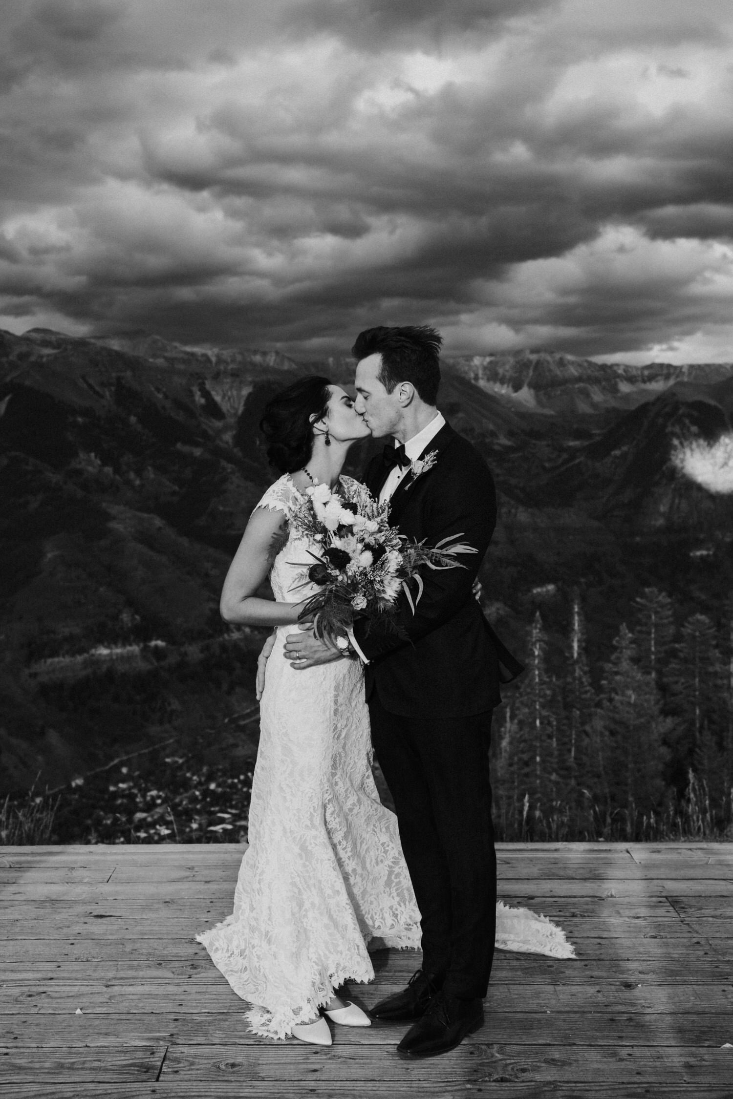  san sophia overlook, san sophia overlook wedding, telluride wedding, telluride wedding photographer, colorado wedding, colorado wedding photographer, intimate colorado wedding, colorado destination wedding, Colorado Mountain Wedding, Colorado Mounta