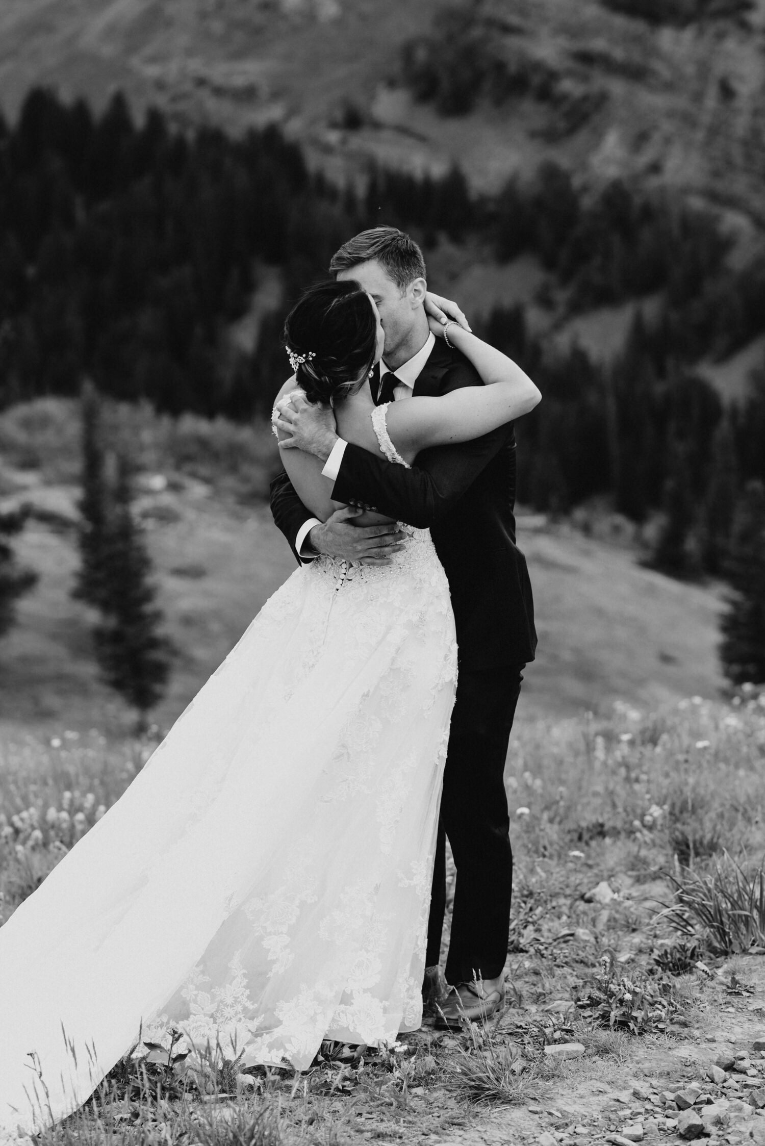 Maroon Bells Wedding - Aspen Wedding Photographer - Erin and Taylor Maroon Bells Wedding - Aspen Wedding Photographer - Erin and Taylor