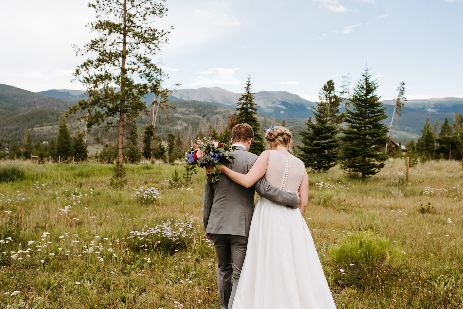  wild horse inn, wild horse inn wedding, fraser colorado, fraser colorado wedding, Fraser Colorado Wedding Photographer, winter park colorado wedding, fraser colorado wedding venues, colorado bed and breakfast wedding, grand county wedding, tabernash