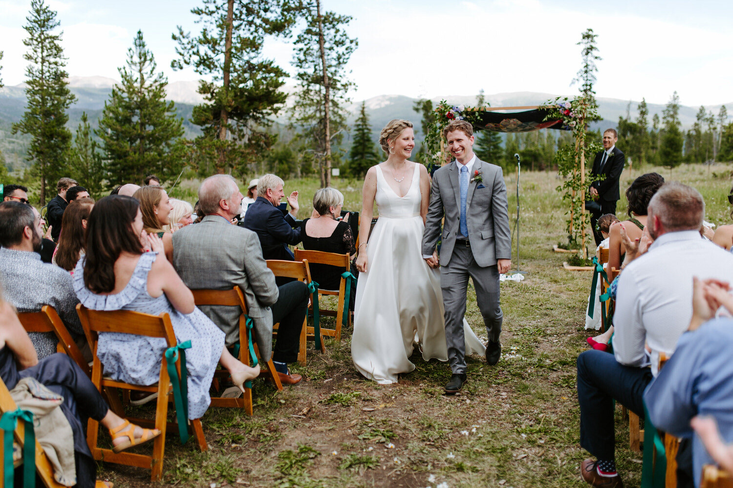  wild horse inn, wild horse inn wedding, fraser colorado, fraser colorado wedding, Fraser Colorado Wedding Photographer, winter park colorado wedding, fraser colorado wedding venues, colorado bed and breakfast wedding, grand county wedding, tabernash