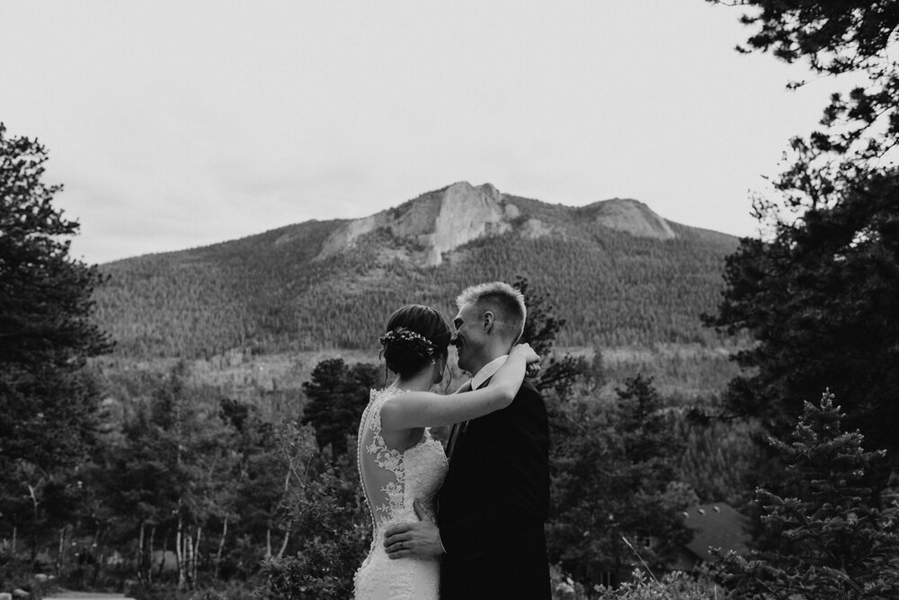  della terra mountain chateau wedding, della terra wedding, estes park wedding, Estes Park Wedding Photographer, estes park wedding venues, colorado wedding venues, colorado wedding, colorado wedding photographer, summer mountain wedding, colorado de