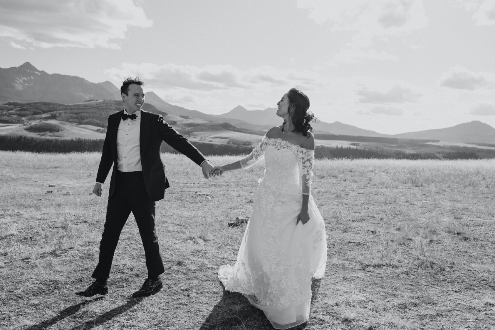   Telluride engagement session, Telluride Wedding, Bridal Falls Wedding, Telluride elopement, Colorado wedding Photographer, Telluride colorado Wedding, Ouray Wedding Photographer, Colorado elopement Photographer, Colorado Wedding, summer wedding in 