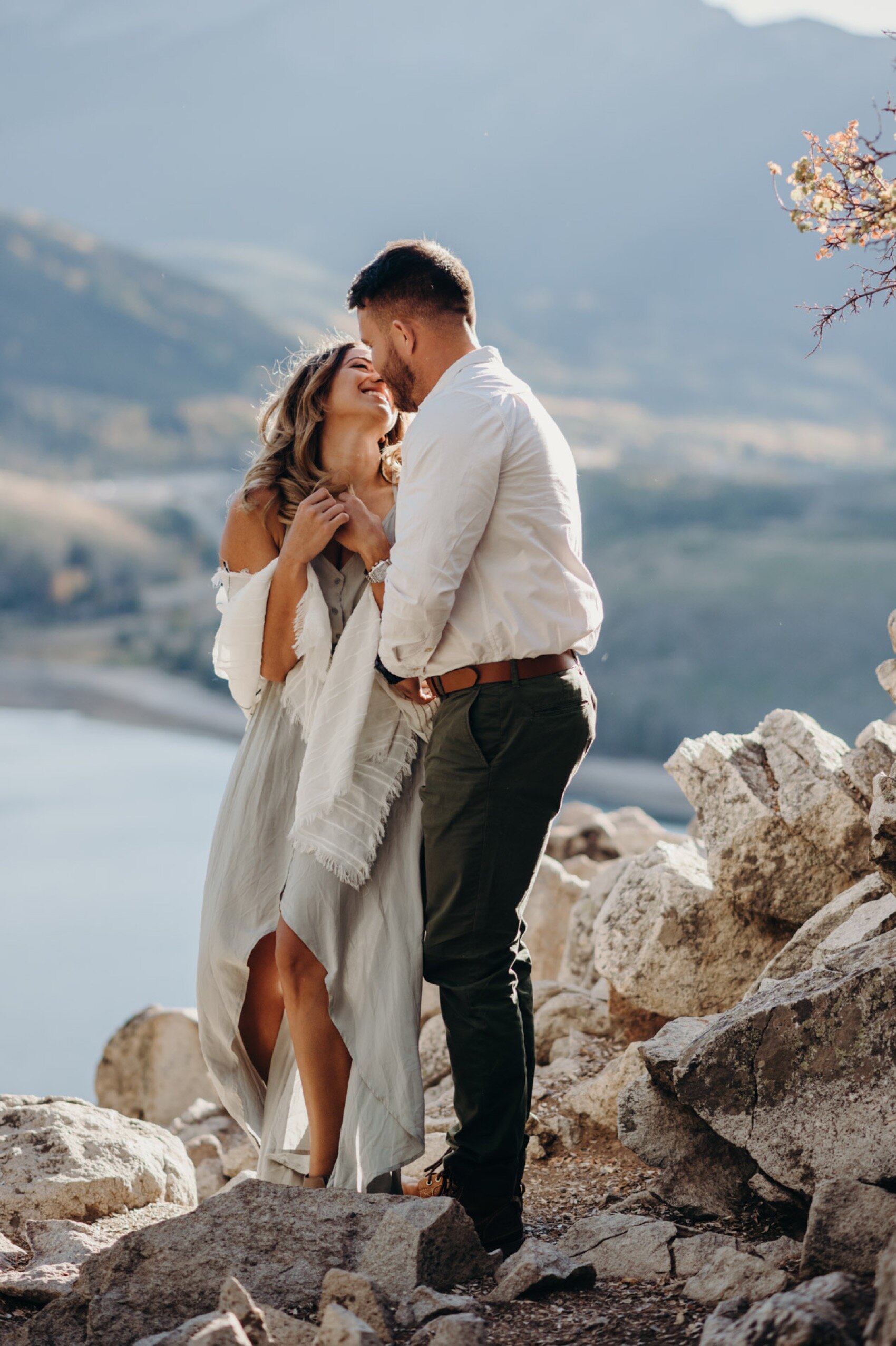  sapphire point engagement session, colorado engagement photos, Hiking Engagement Session, sapphire point, sunset engagement session at sapphire point, places to elope colorado, sapphire point Photographer, colorado engagement, loveland Engagement, A