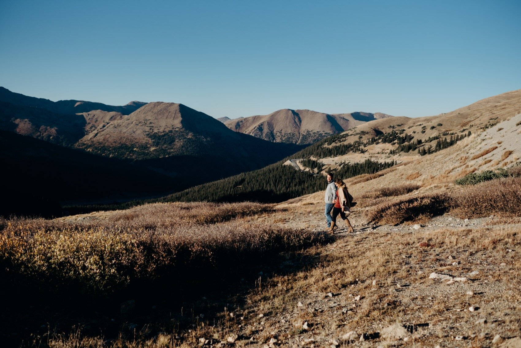  sapphire point engagement session, colorado engagement photos, Hiking Engagement Session, sapphire point, sunset engagement session at sapphire point, places to elope colorado, sapphire point Photographer, colorado engagement, loveland Engagement, A