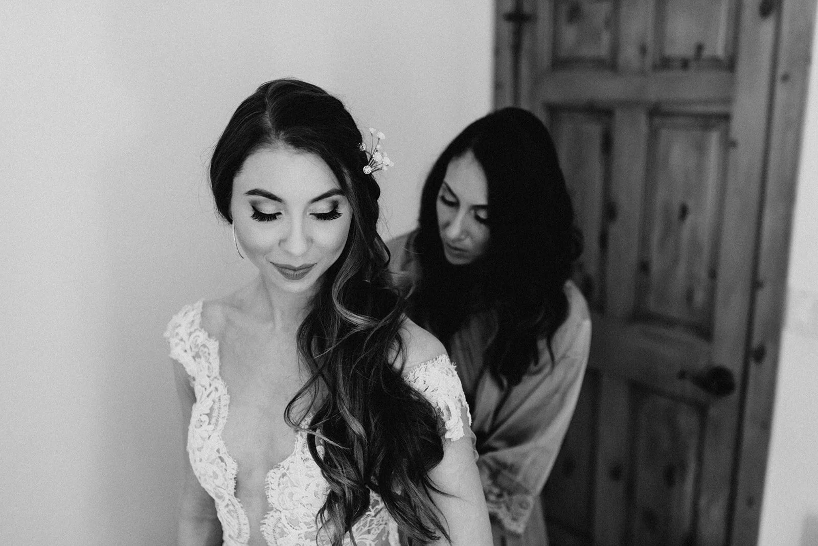 intimate twin lakes wedding, independence pass wedding, airbnb wedding, airbnb elopement, twin lakes elopement, aspen wedding photographer, wolf den elopement, colorado wedding photographer, colorado elopement, colorado destination wedding, adventu
