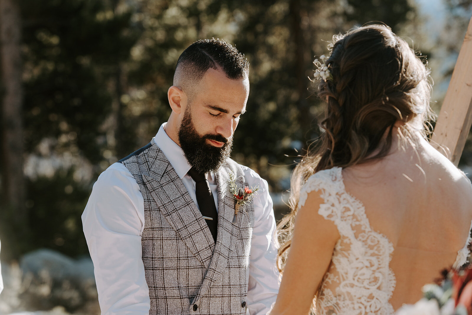   intimate twin lakes wedding, independence pass wedding, airbnb wedding, airbnb elopement, twin lakes elopement, aspen wedding photographer, wolf den elopement, colorado wedding photographer, colorado elopement, colorado destination wedding, adventu