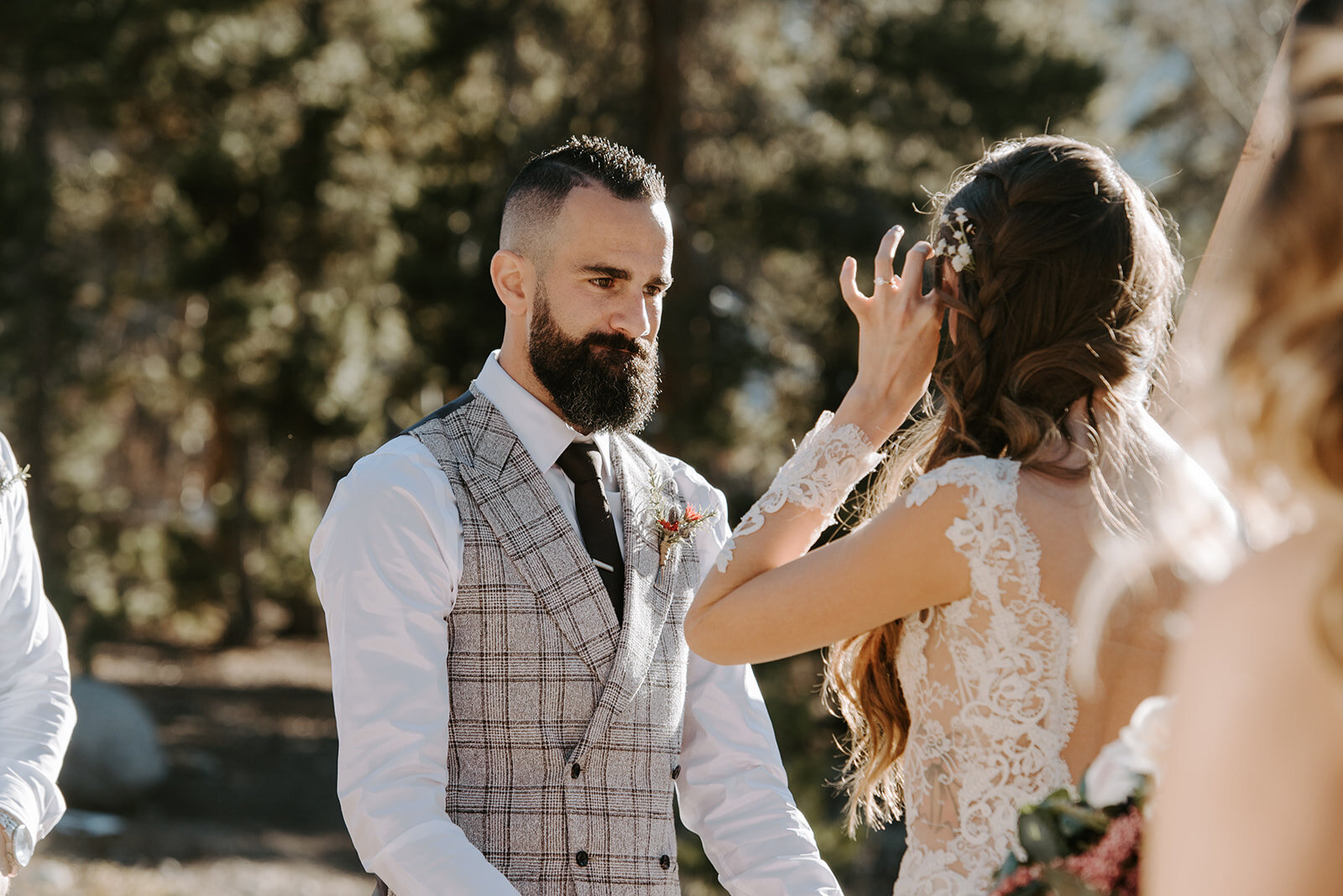   intimate twin lakes wedding, independence pass wedding, airbnb wedding, airbnb elopement, twin lakes elopement, aspen wedding photographer, wolf den elopement, colorado wedding photographer, colorado elopement, colorado destination wedding, adventu