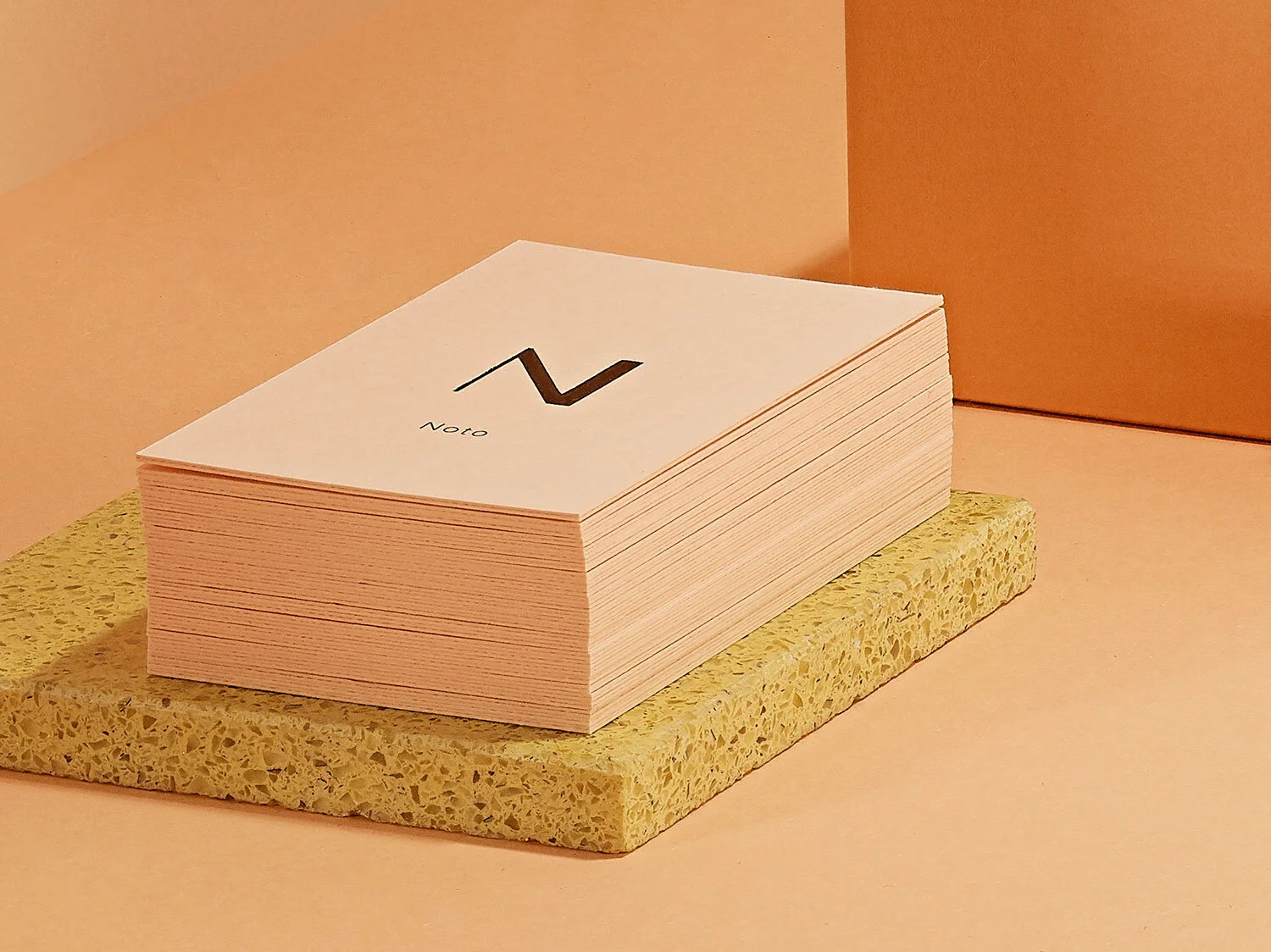 ONOGRIT is a creative consultancy and design studio specialized in the field of User Experience Design (UX), Visual Design and Brand Building based in Cologne / Köln. ONOGRIT ist ein Design Studio spezialisiert auf visuelle Kommunikation, User Experience Design (UX), Branding und Markenentwicklung mit Sitz in Köln.