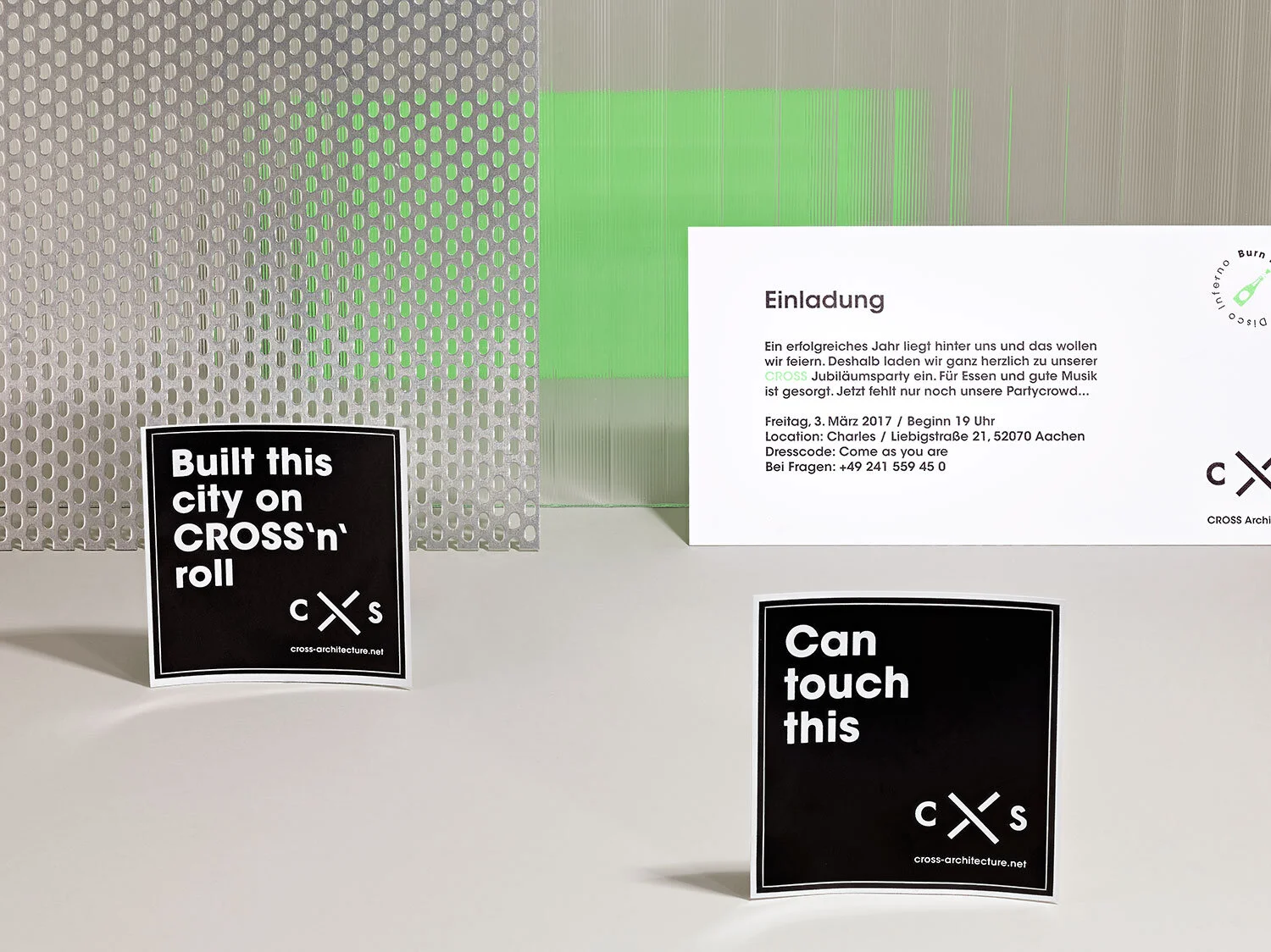 ONOGRIT is a creative consultancy and design studio specialized in the field of User Experience Design (UX), Visual Design and Brand Building based in Cologne / Köln. ONOGRIT ist ein Design Studio spezialisiert auf visuelle Kommunikation, User Experience Design (UX), Branding und Markenentwicklung mit Sitz in Köln.