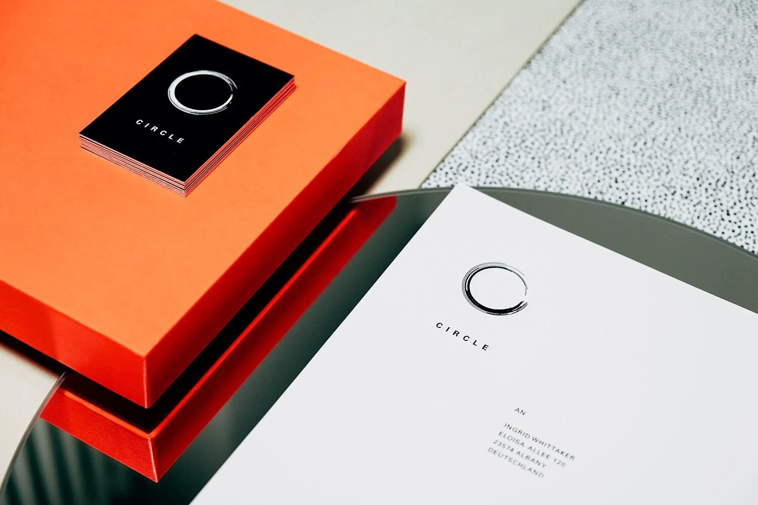 branding-dynamic-logo-circle-onogrit-02.jpg