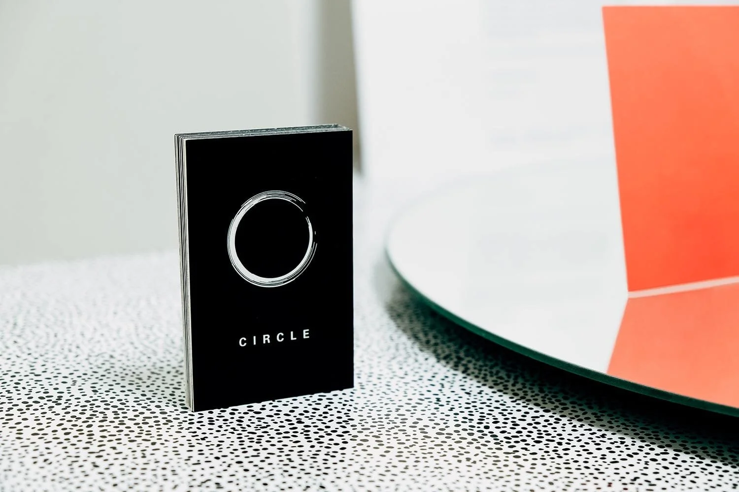 branding-dynamic-logo-circle-onogrit-05.jpg