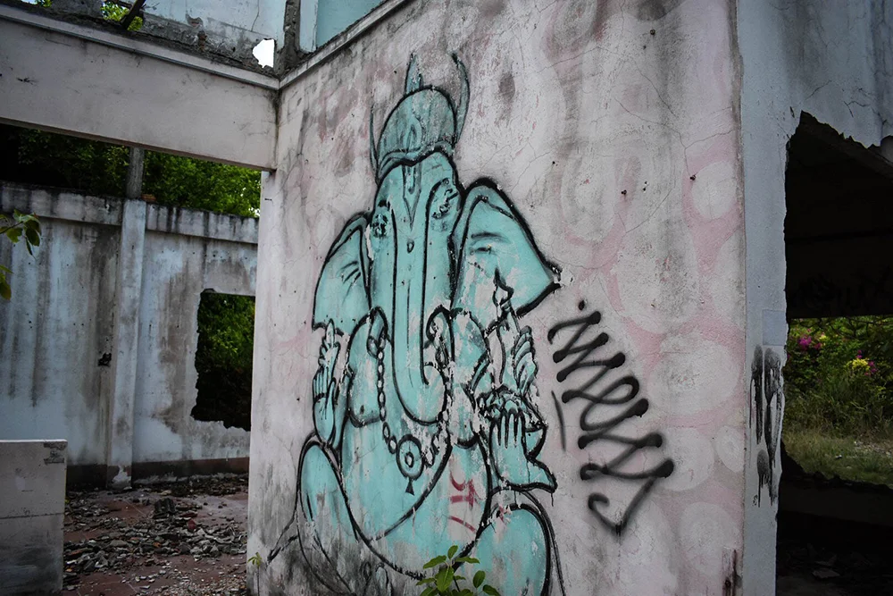 Graffitti in Mae Nam
