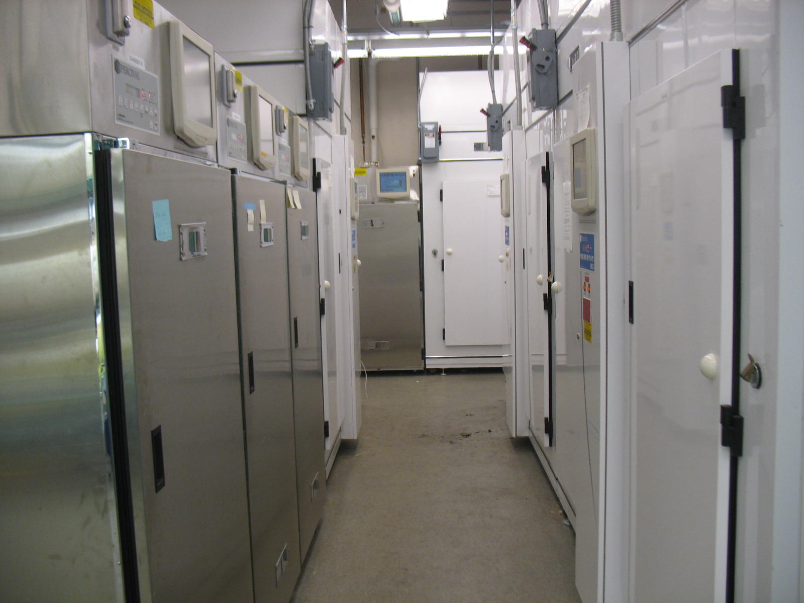  Graduate student also have access to growth chambers and other equipment that facilitate their work. 