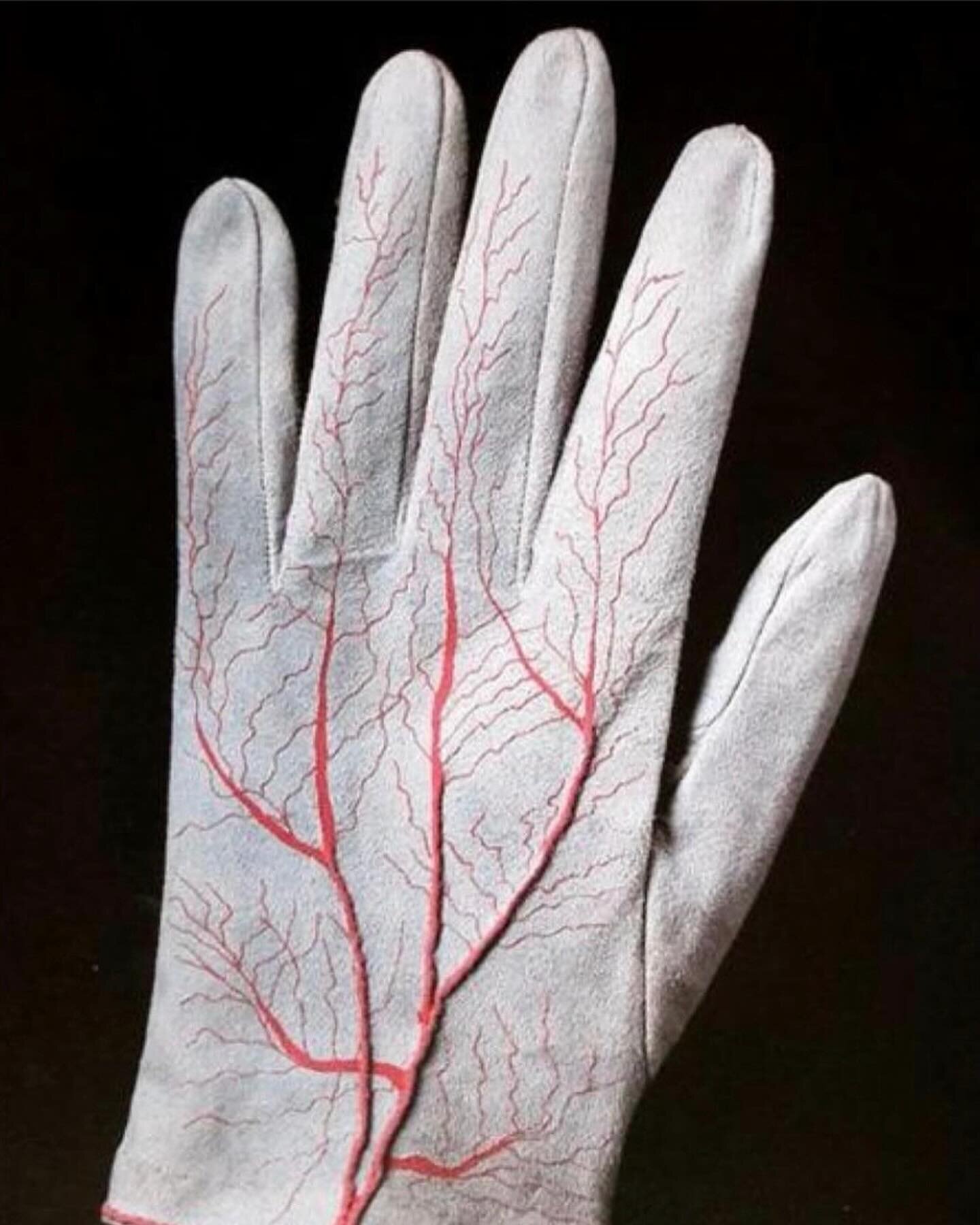 Just ran across these cool gloves by surrealist Meret Oppenheim and had to share this similar pair I made in 2018. At the time I was experiencing intense wrist and hand pain, and I made them to wear in a ritual about healing and honoring a space and 