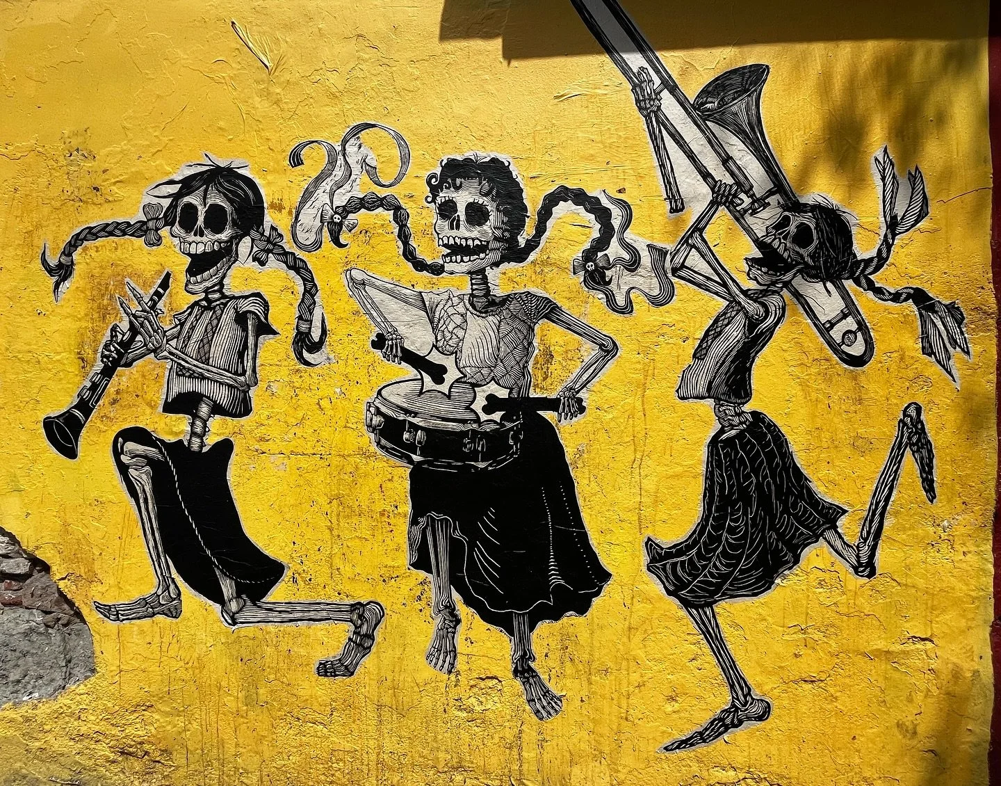 Street art by @prietostaller