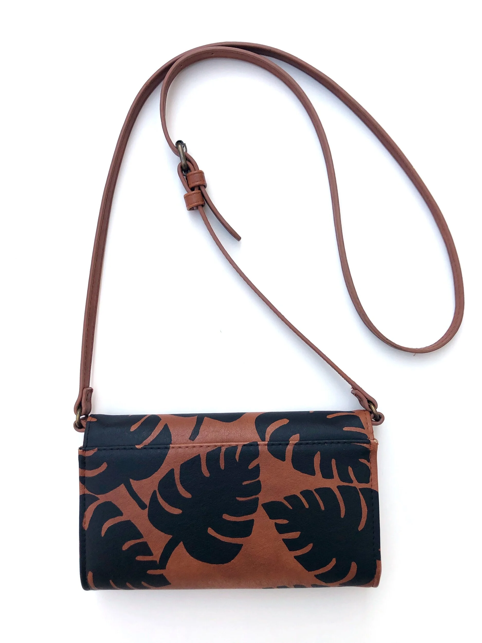 7D6F3763-446B-415C-BA9E-01282E41DEF6