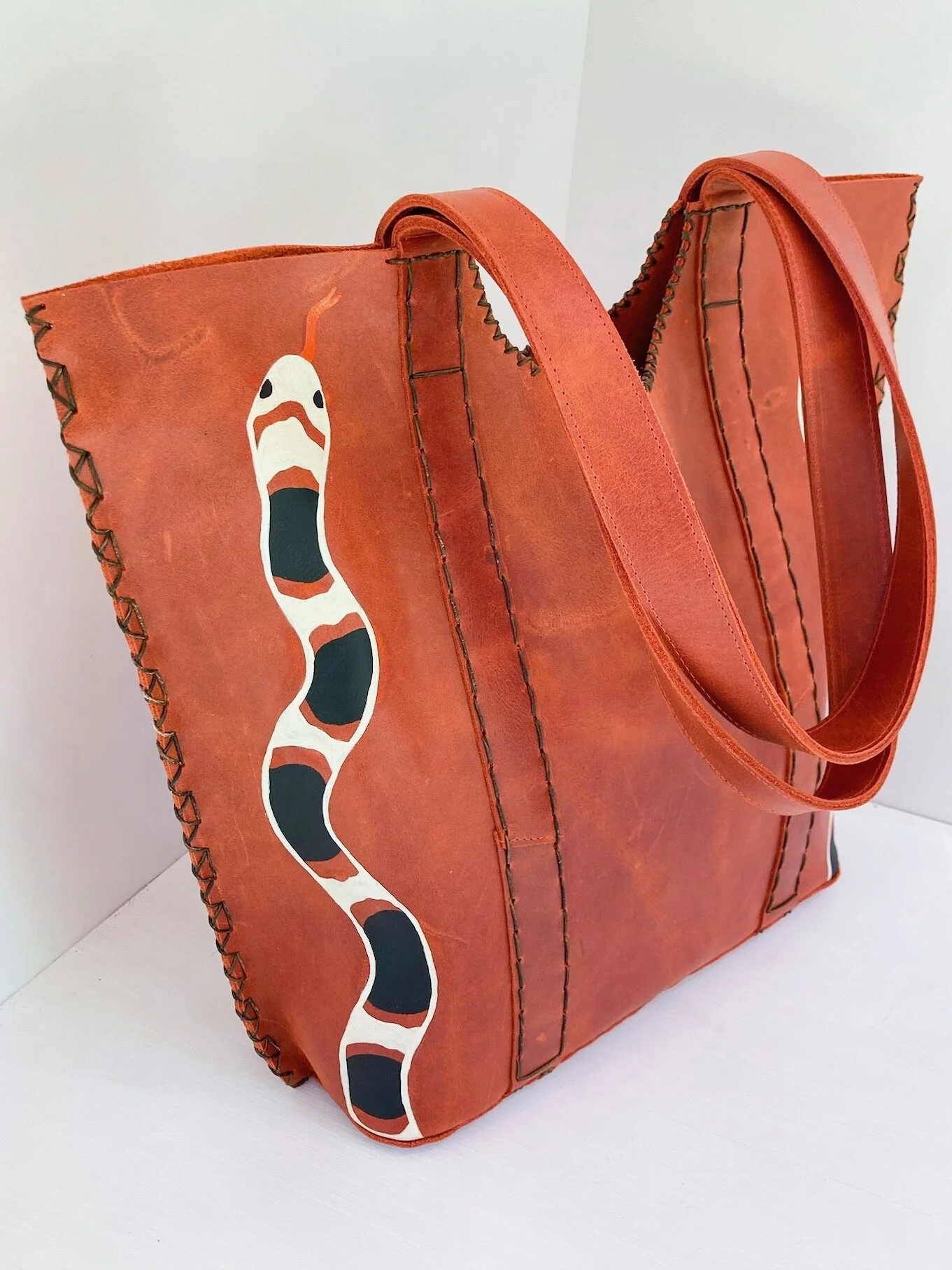 ECD798B0-0E41-412A-879F-43E63691C818