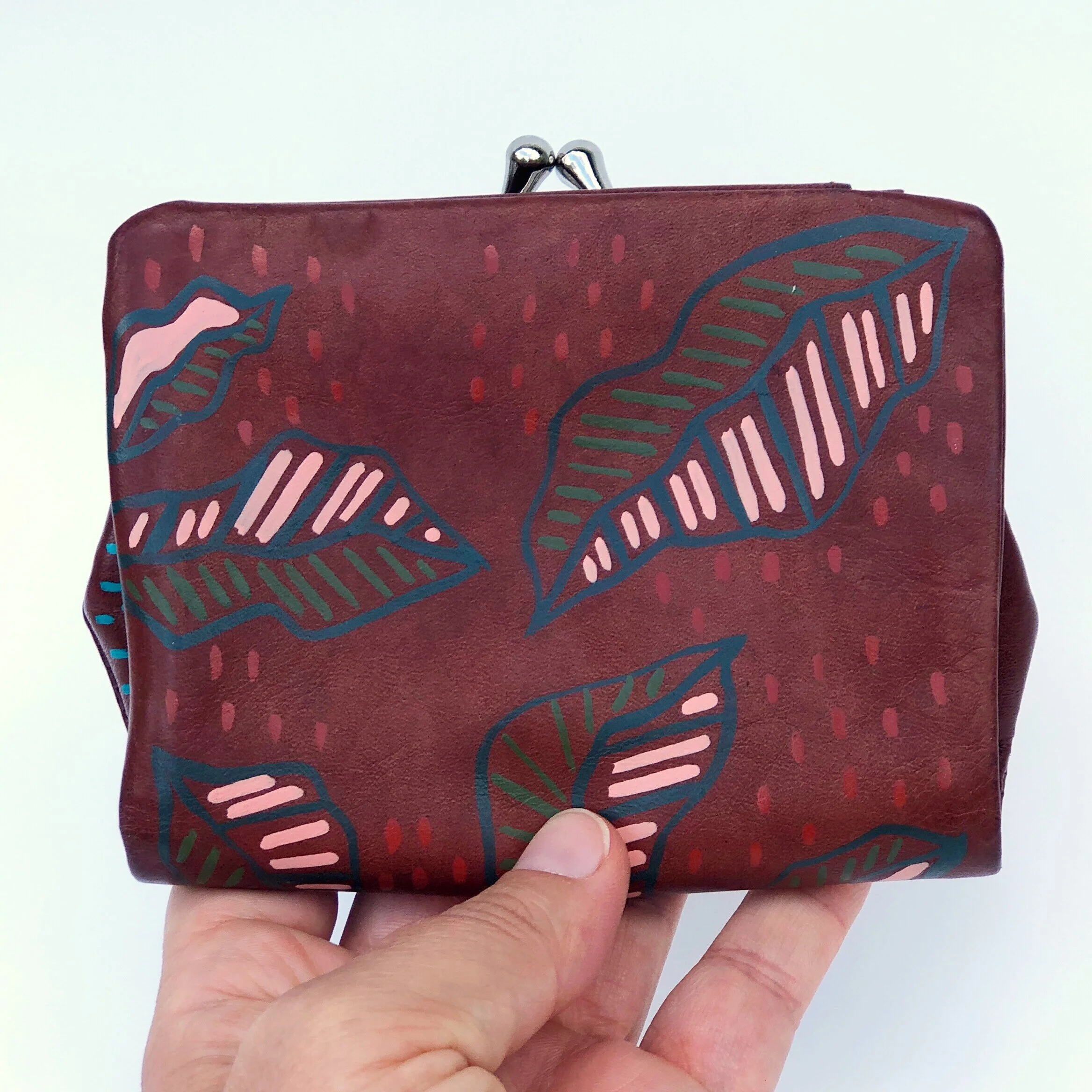 9F06AC60-0A5E-41FE-B72A-E3C9A1DE0B36