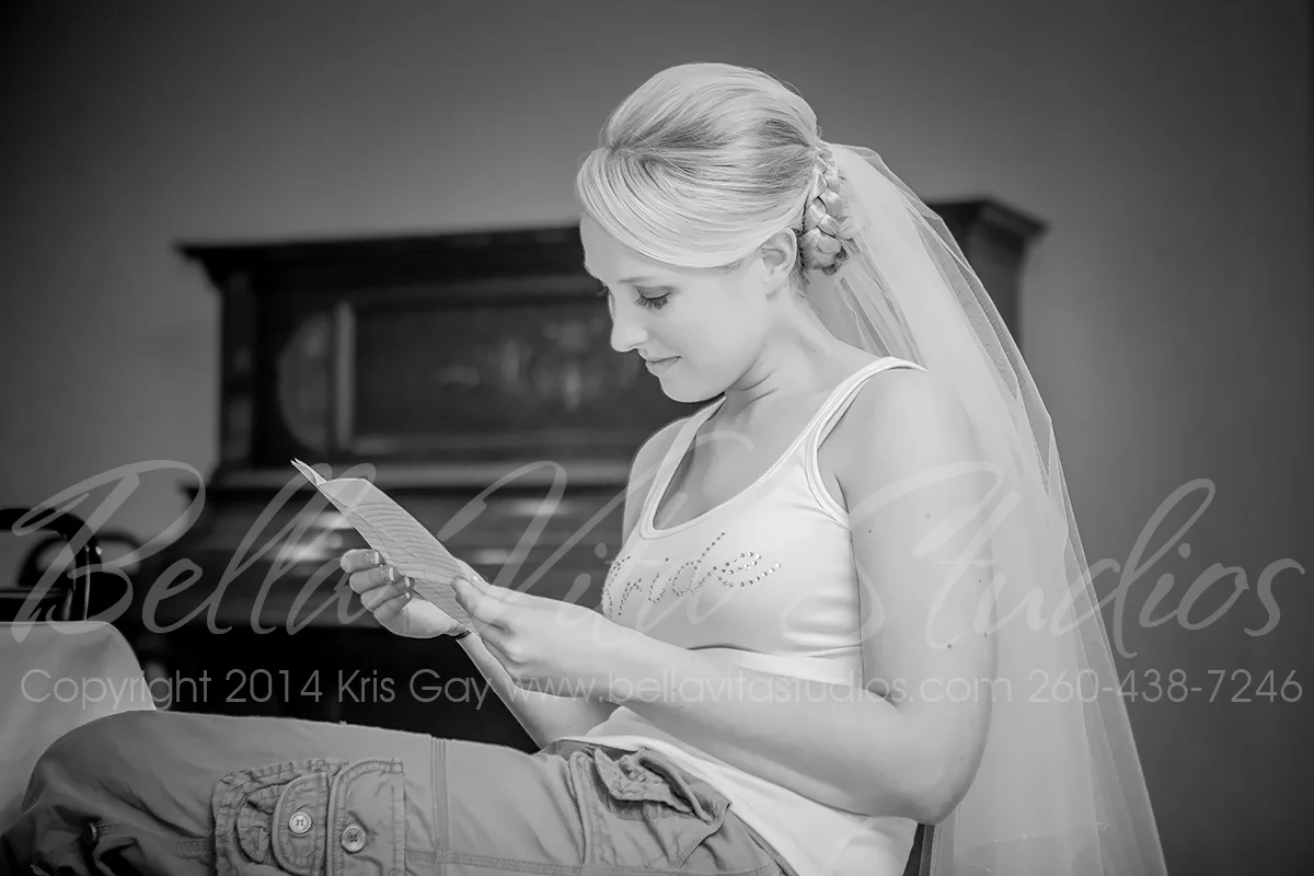 wedding-embassy-theatre-theater-fort-wayne-indiana-photographers-photography-engagement-1005wedding-embassy-theatre-theater-fort-wayne-indiana-photographers-photography-engagement-1005
