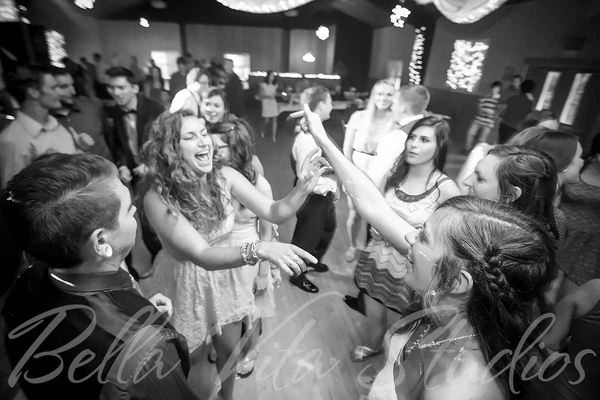 wedding-church-fort-wayne-reception-the-hayloft-hoagland-indiana-photographers-photography-1069