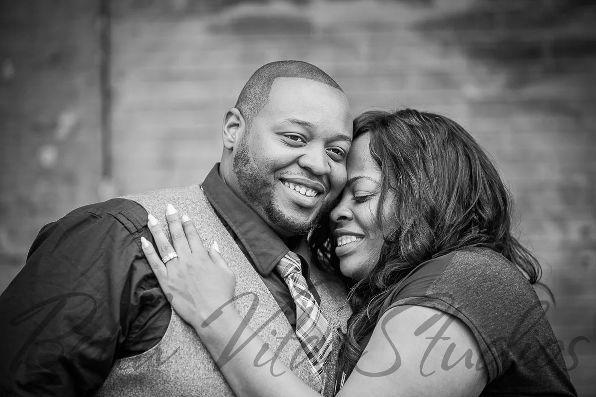 wedding-photographers-photography-in-fort-wayne-indiana-engagement-20150516-downtown-1011.jpg