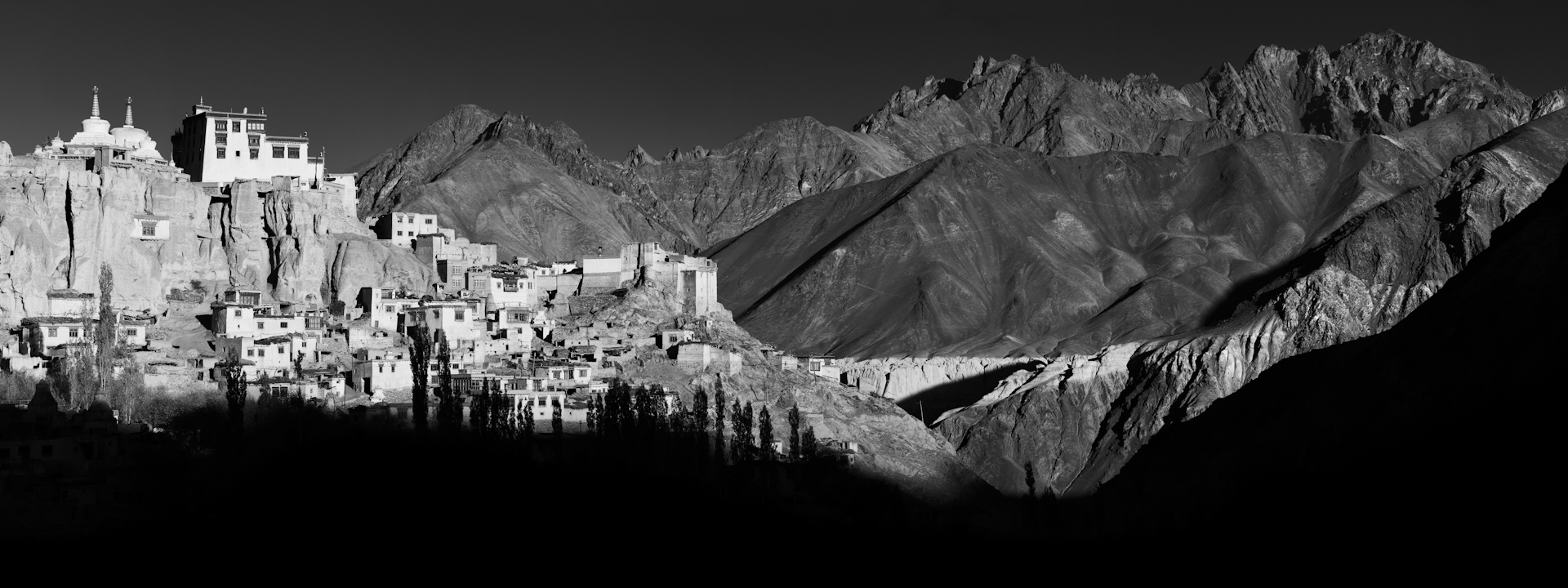 India-Ladakh-Travel-Lamayuru-Buddhist-Monastery-Himalaya.JPG