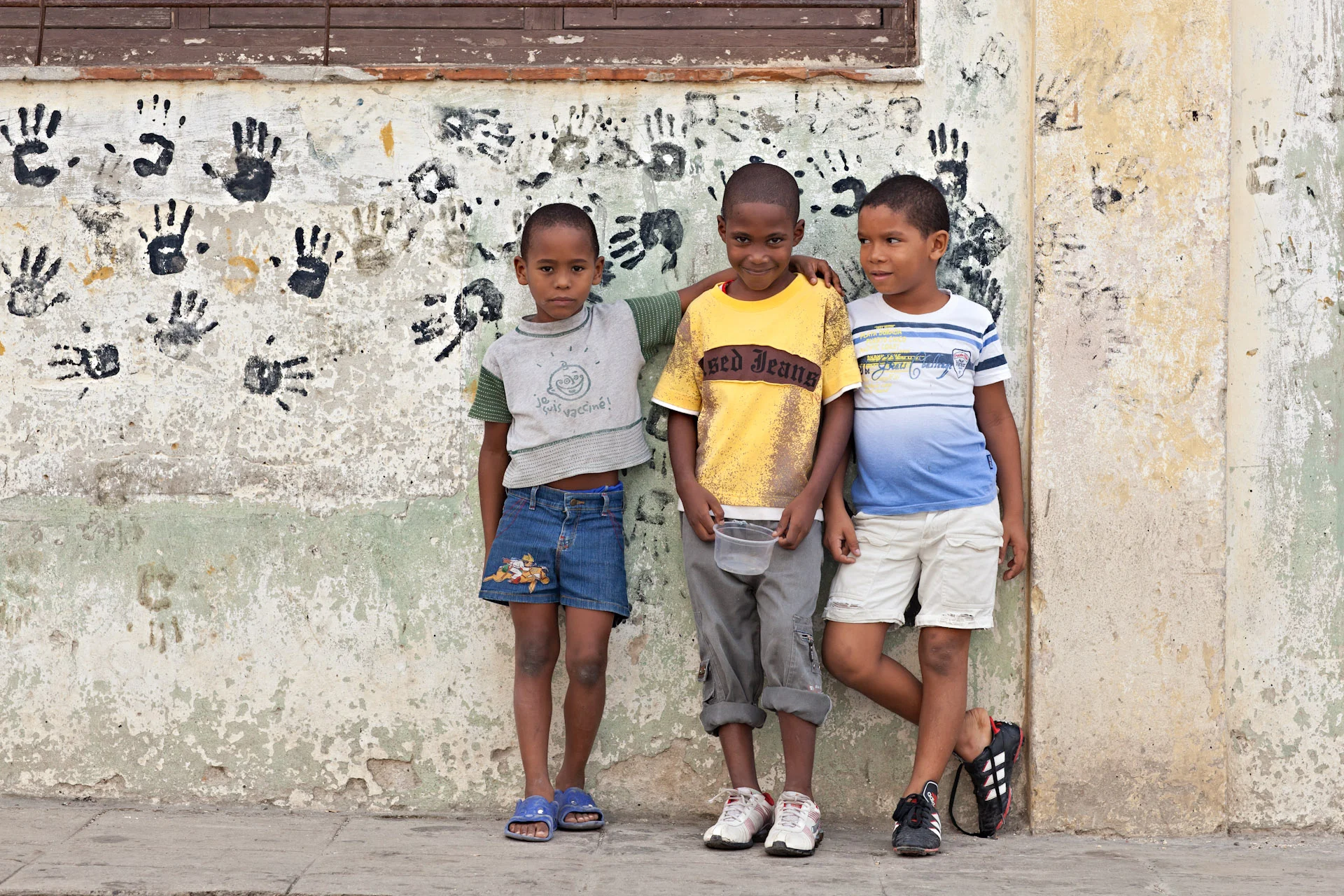 Cuba-Havana-Travel-Street-Kids.JPG