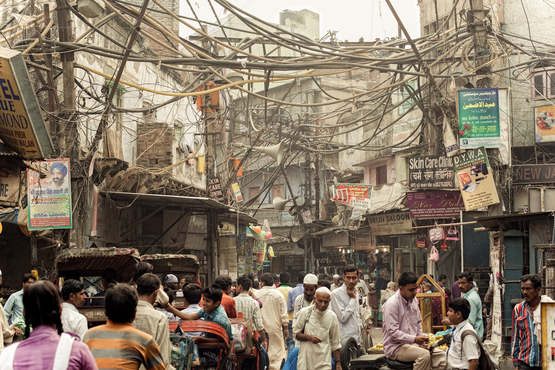 India-Travel-Old-Delhi-Street-2.JPG