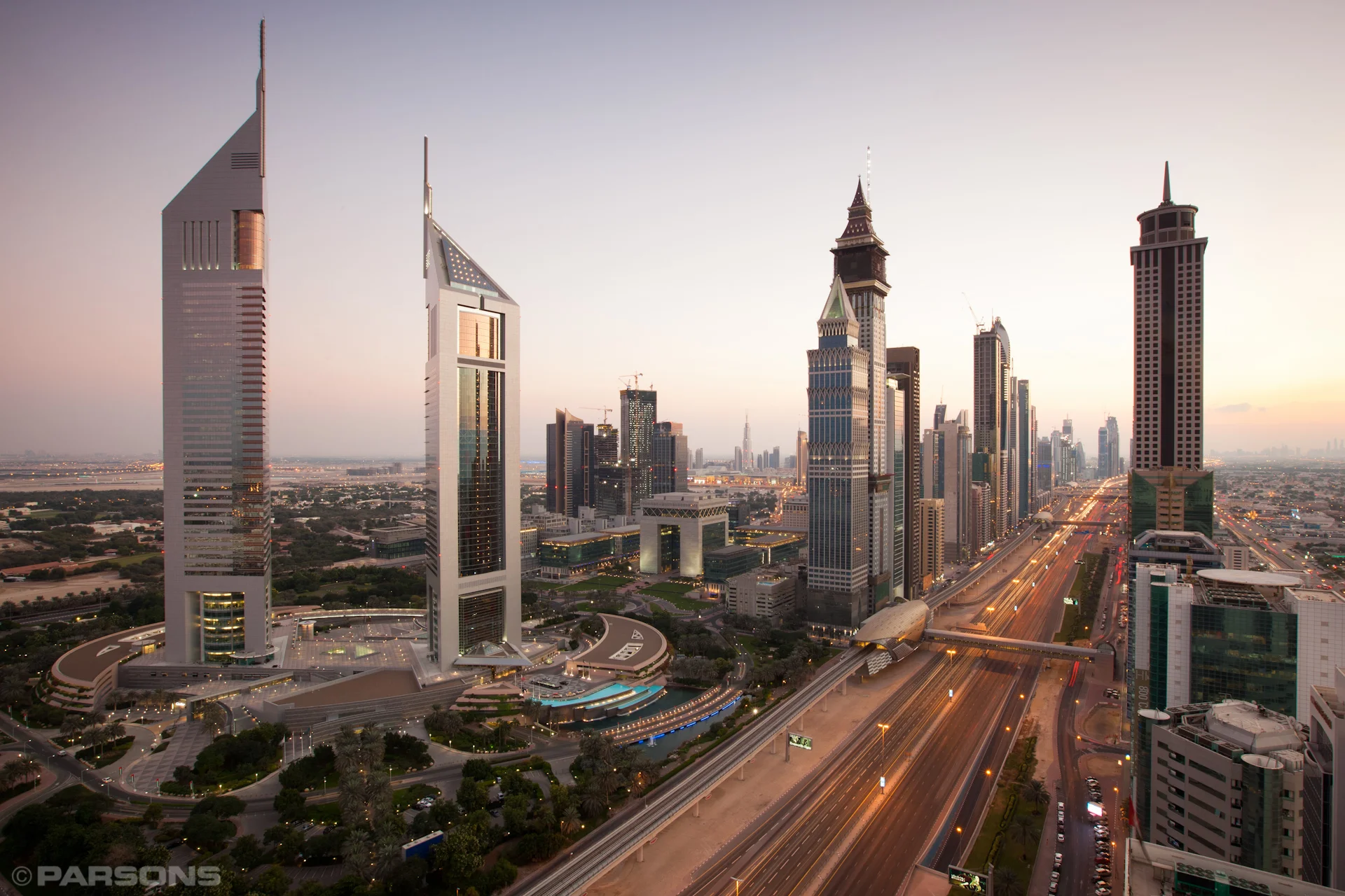 Civil-Engineering-Dubai-Metro-Skyline-UAE-Jason-Bax.JPG