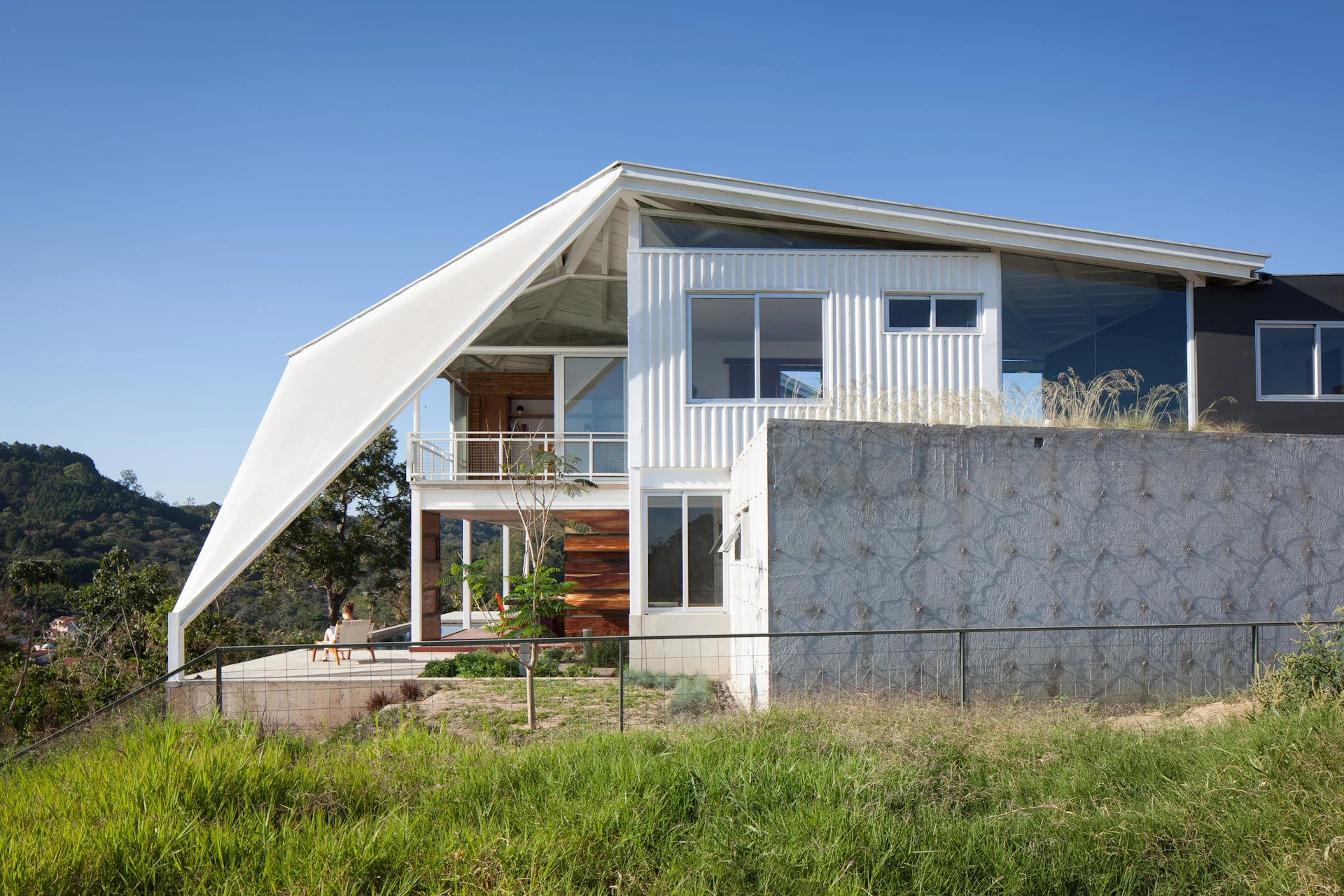 Architecture-Modern-La-Piscucha-El-Salvador-Dwell-08.JPG