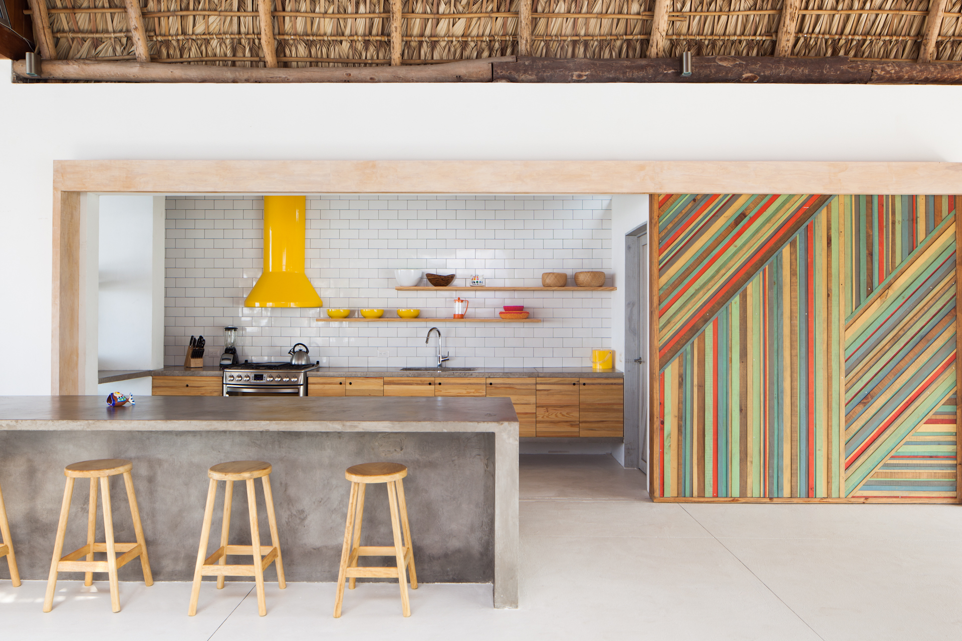 Architecture-Modern-Casa-Azul-El-Salvador-Interior-Kitchen-5.JPG