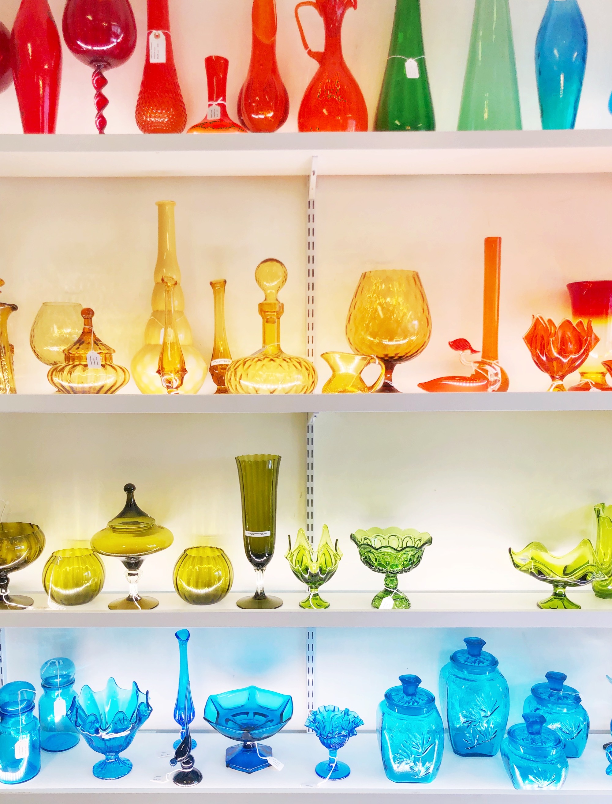 RainbowSpotting_PalmSpringsGlassware.jpeg