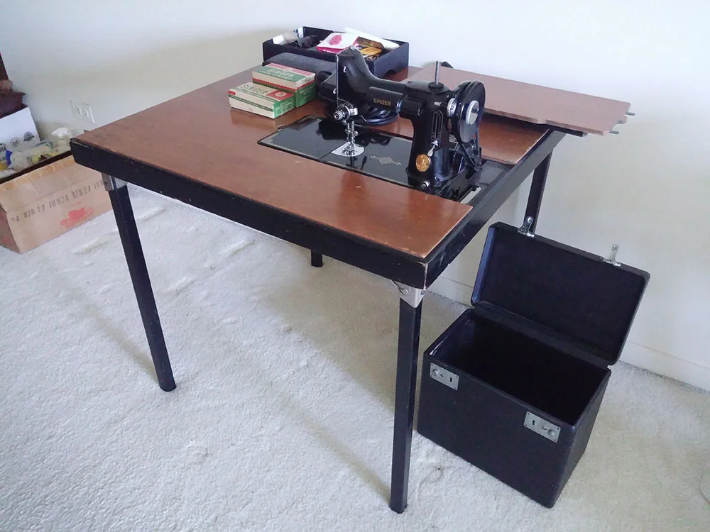 featherweight-forsale-table.jpg