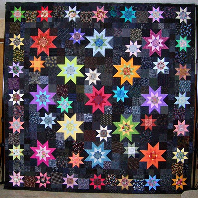 See “Midnight Stars” by Emmy Moore at our show this weekend. Quilts from the Village will be held October 4-5, 2019, in Libertyville, Illinois.
#VQshow2019 #QuiltsfromtheVillage #quilting #quilt #sewing #quiltshow #VillageQuilters #VillageQuiltersLBLF