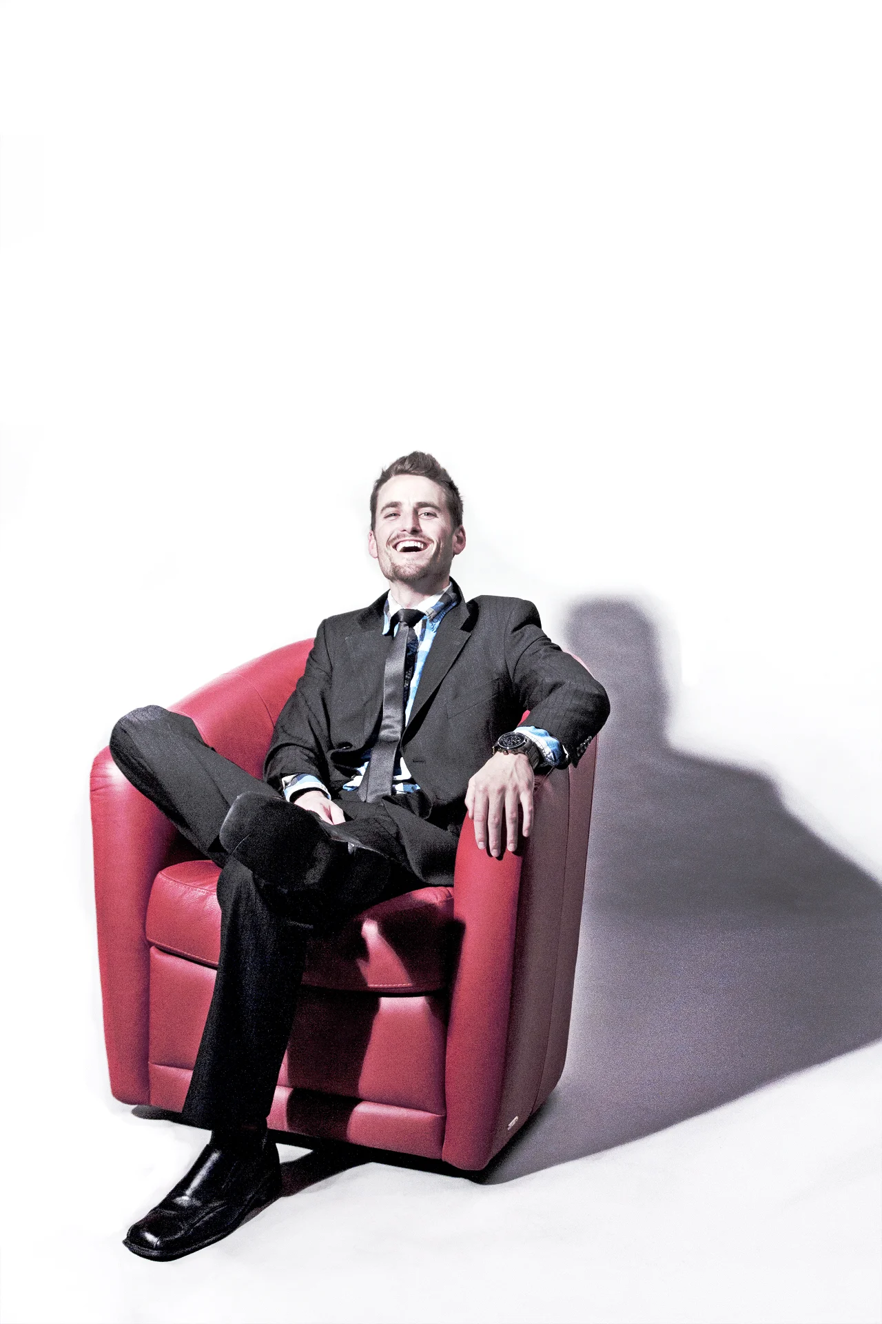 red chair (2).jpg