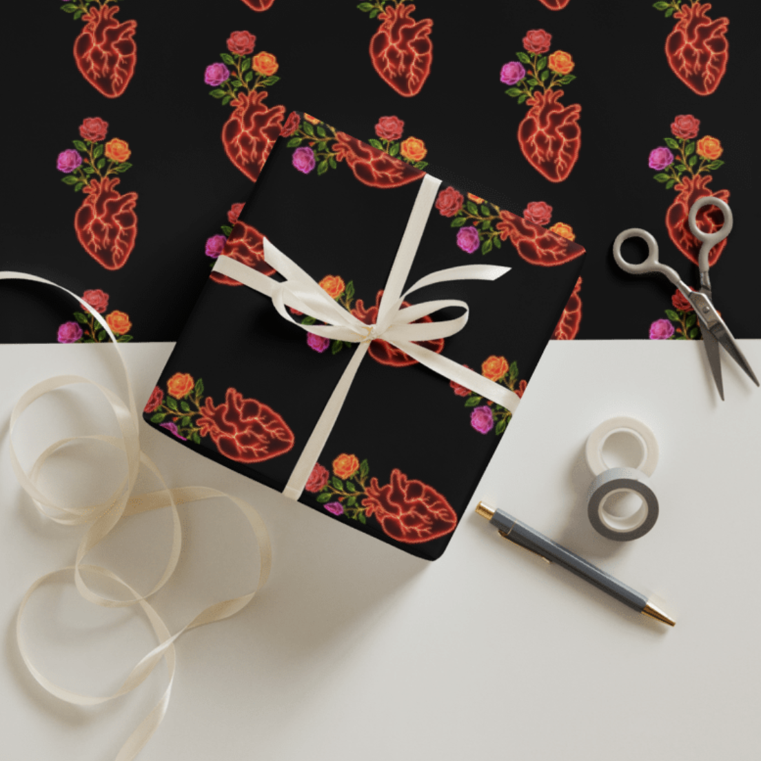 CORAZON PATTERN WRAPPING PAPER