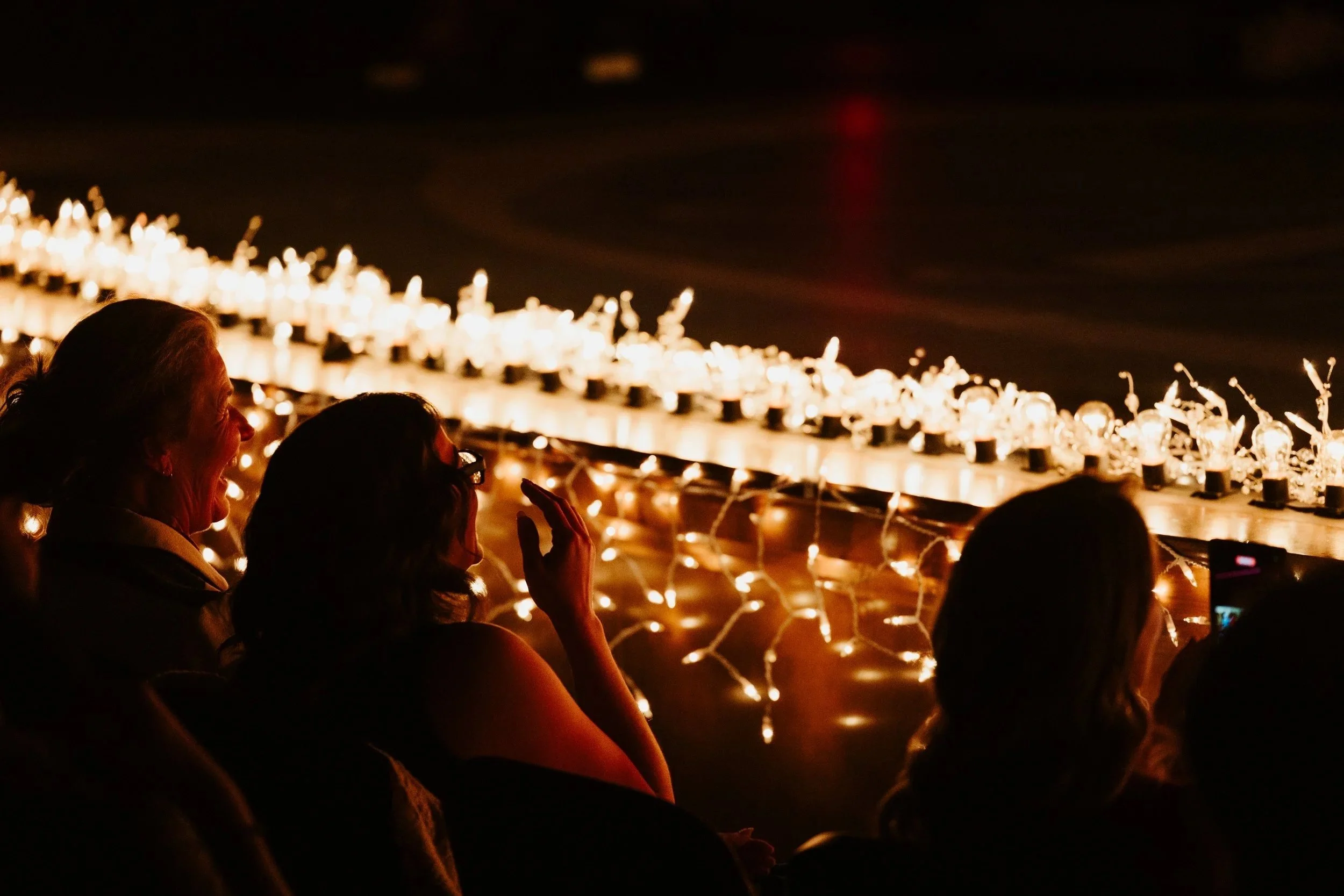 AUDIENCE REACTION atp_yuletide_affair_20-185.jpg