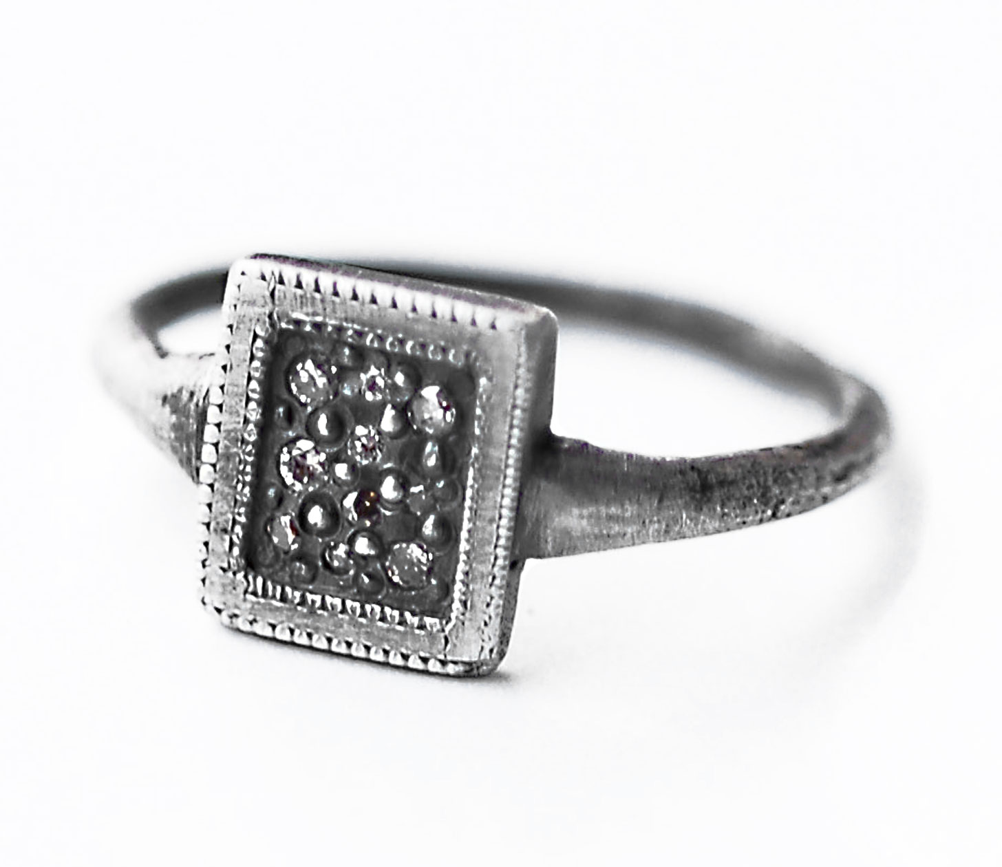 925-Sterling-Silver-&-Diamond-Signet-Ring-(Tych-2)-side.jpg