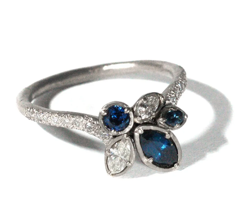 18ct-White-Gold-White-Diamonds-&-Sapphire-Ring-(Giardinetti-Marquise-Ring-2).jpg