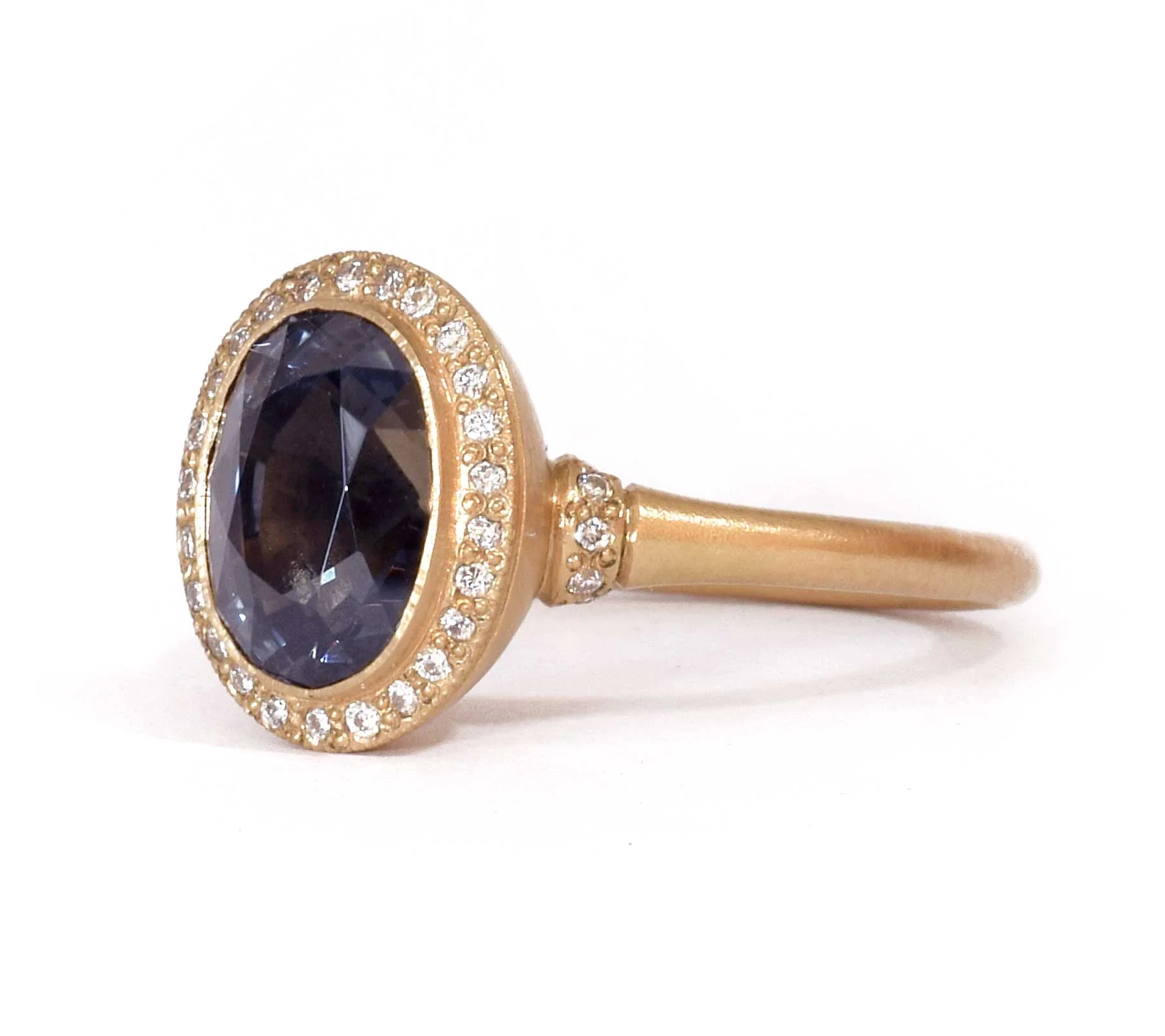 Violet+Spinel+Diamond+Yellow+Gold+Ring-(Side).jpg