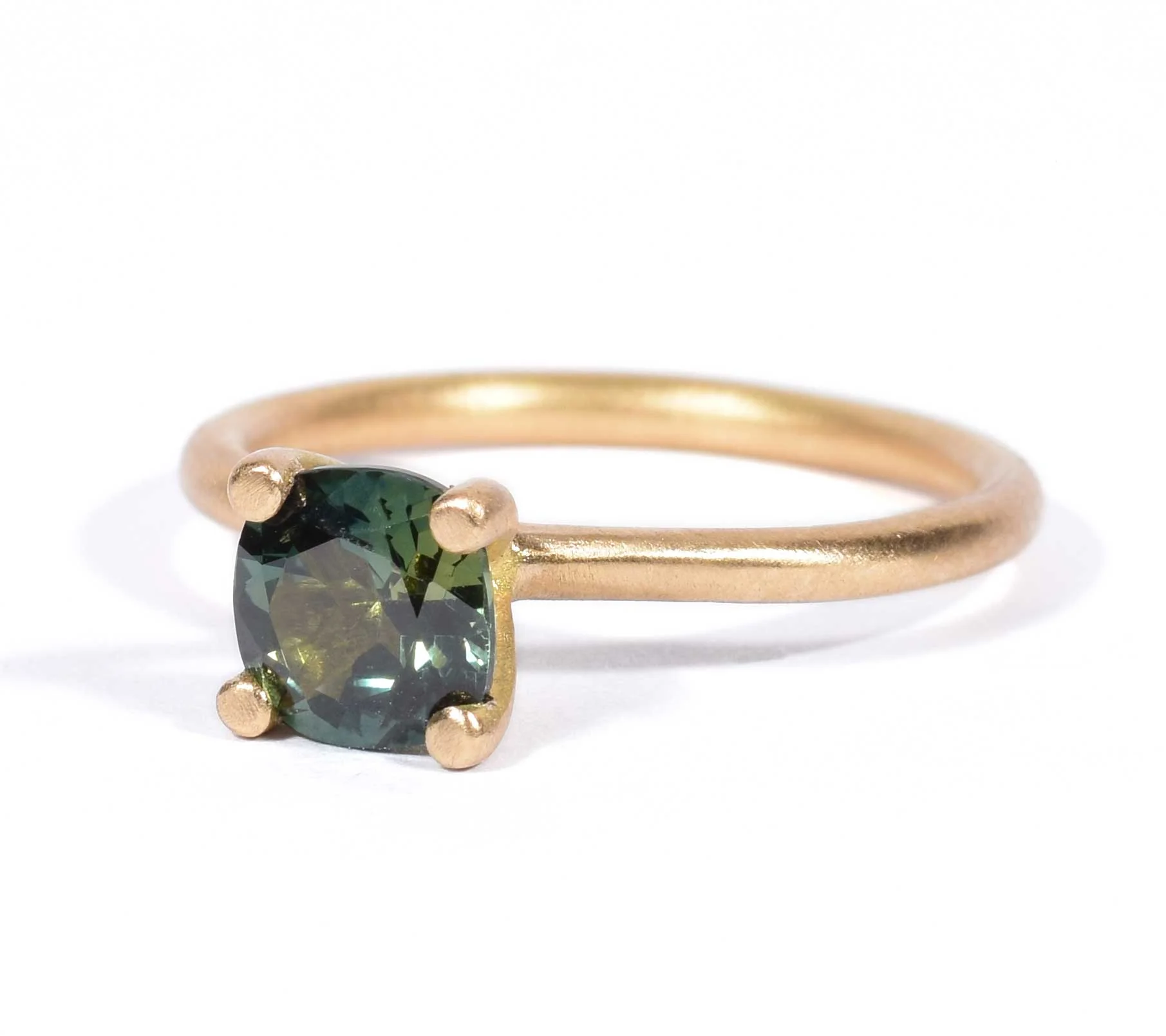 Ophir-Green-Cushion-Cut-Sapphire-&-Gold-Engagement-Ring-(side).jpeg