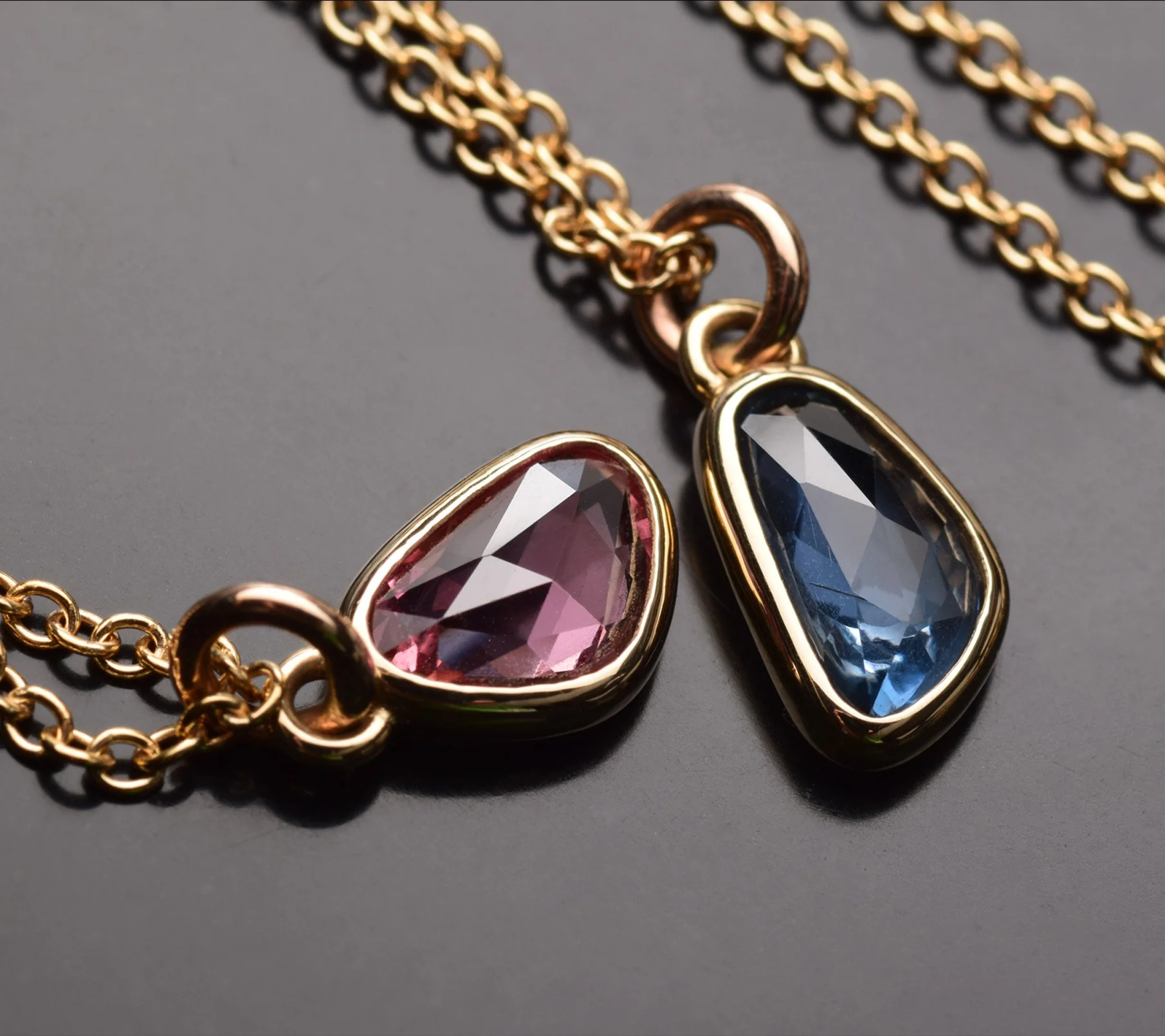 WEB Burmuda Blue & Posh Pink Pendant B.jpg